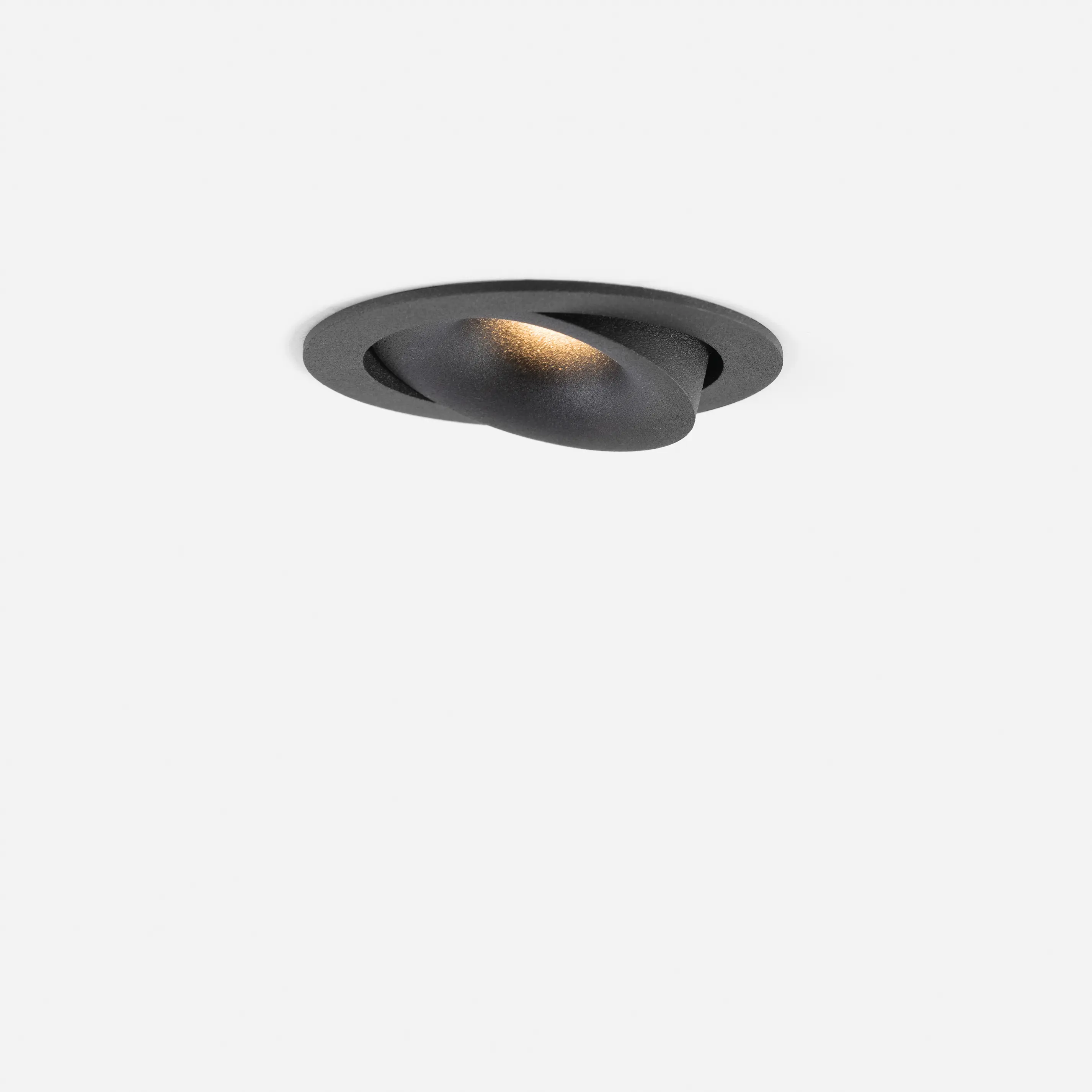Modular Lighting Instruments - Smart cake 82 adjustable LED GE