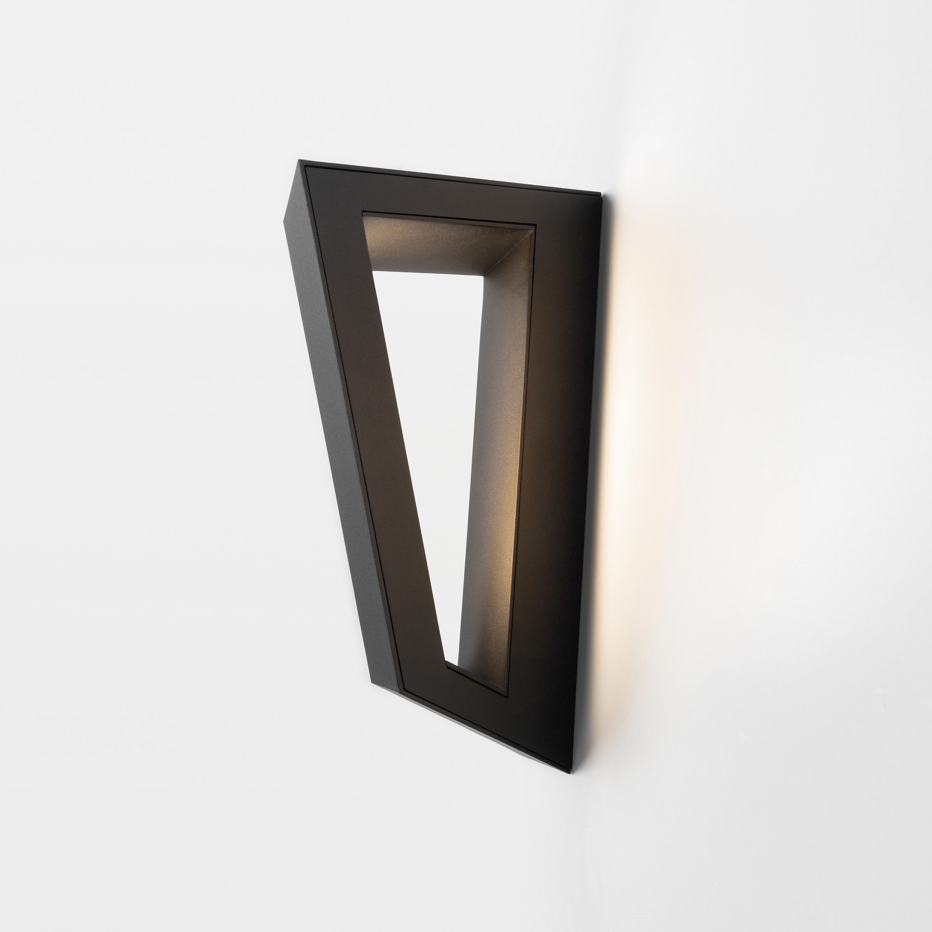 Display product Bold LED Tre dim GI from manufacturer Modular Lighting Instruments