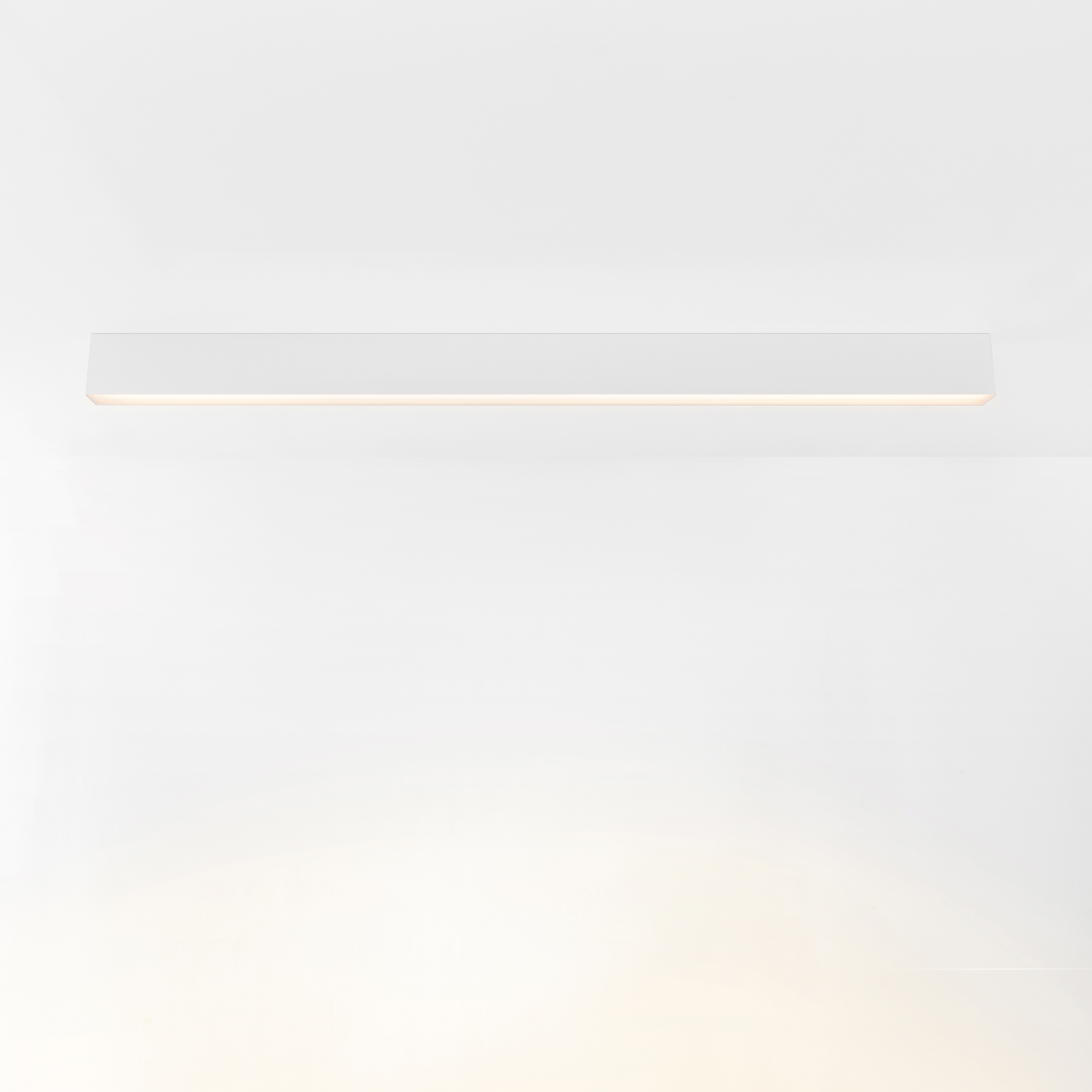 Display product Esseldi surface LED down GI from manufacturer Modular Lighting Instruments
