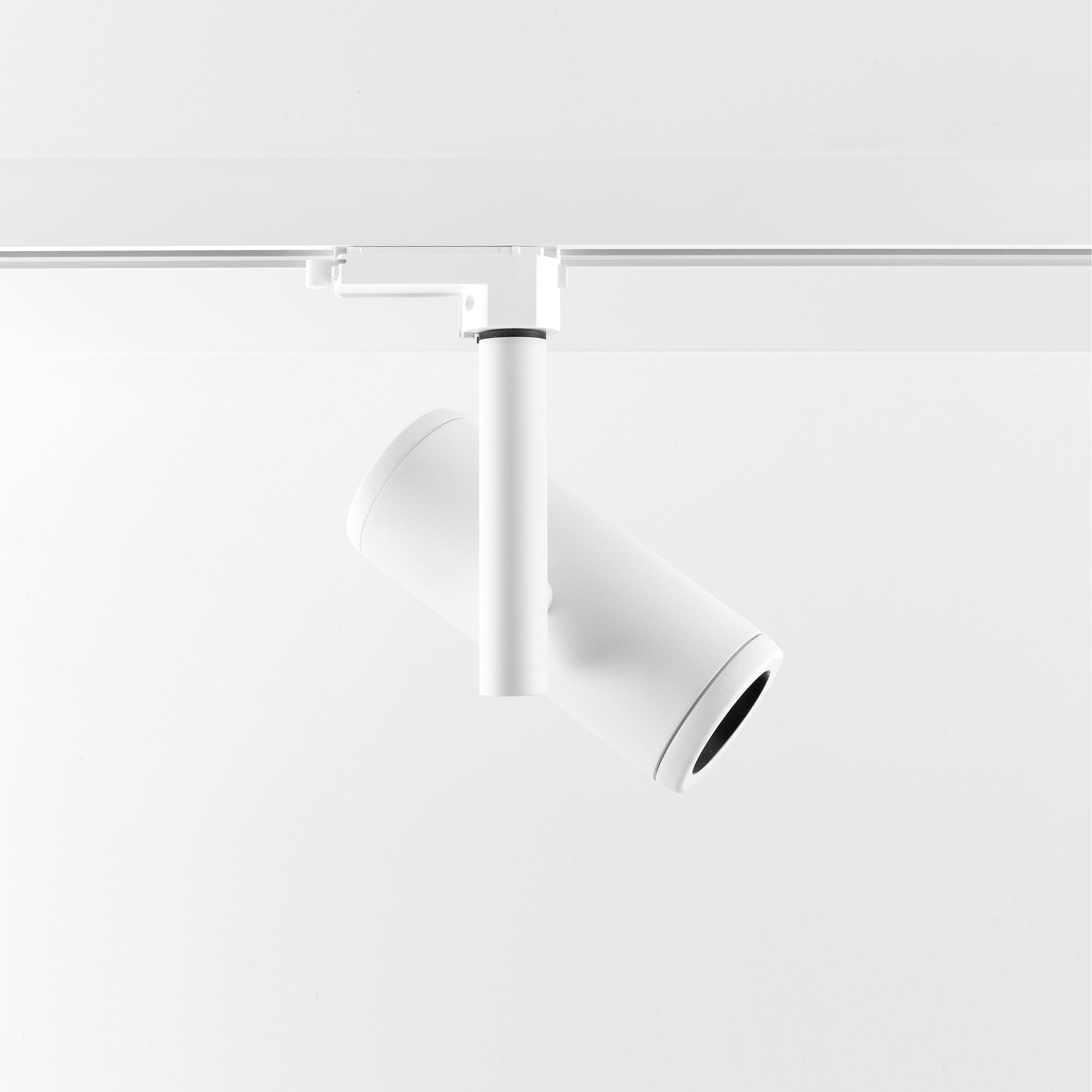 Display product Médard track LED Tre dim GI from manufacturer Modular Lighting Instruments