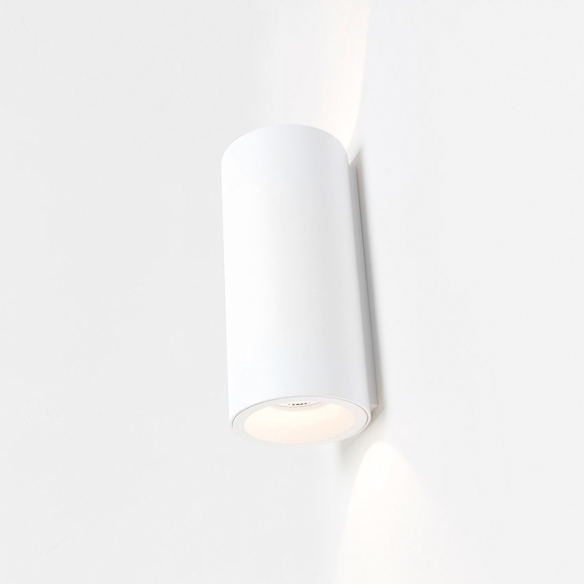 Display product Smart surface tubed wall 82 X-large 2x LED GE from manufacturer Modular Lighting Instruments