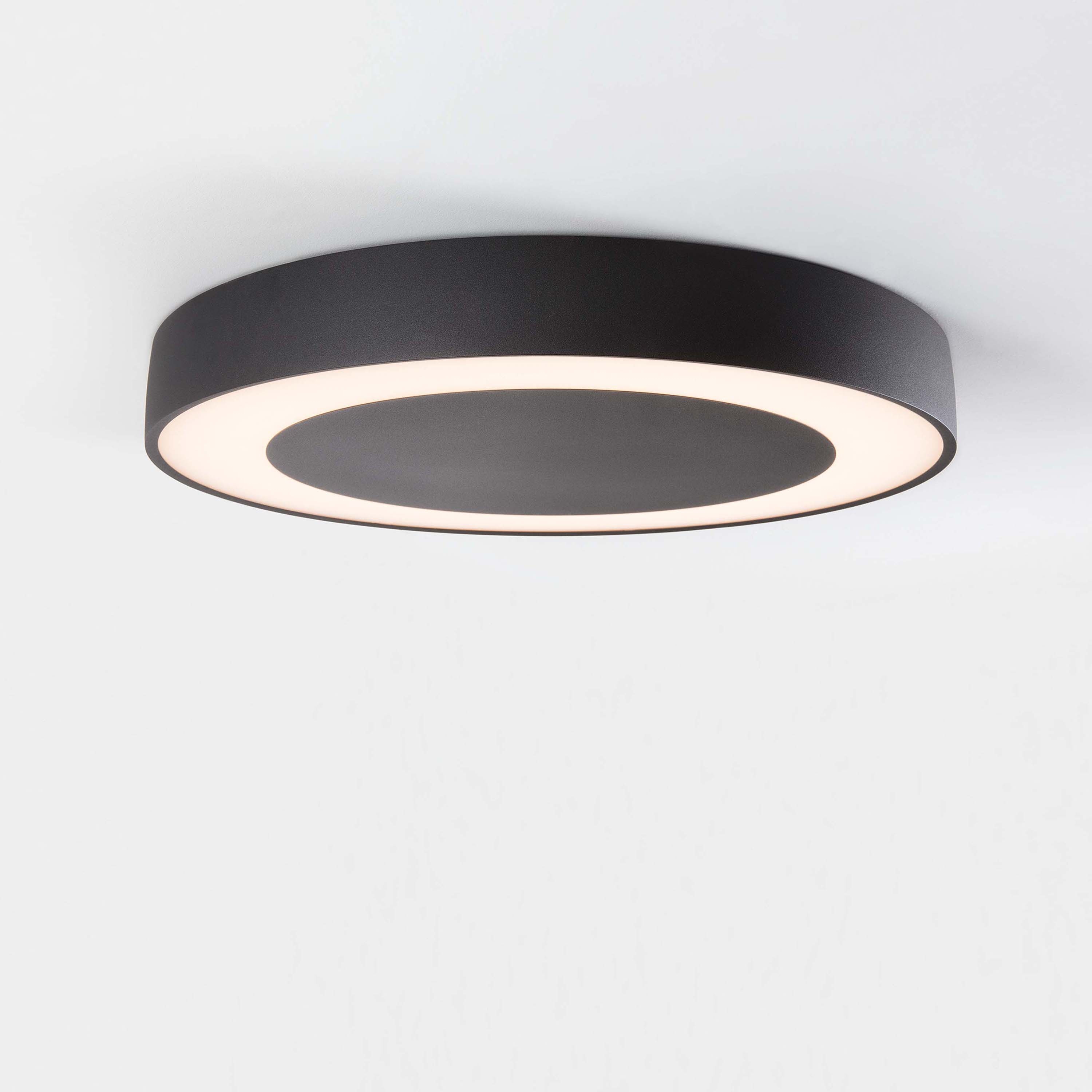 Display product Flat Moon eclips from manufacturer Modular Lighting Instruments