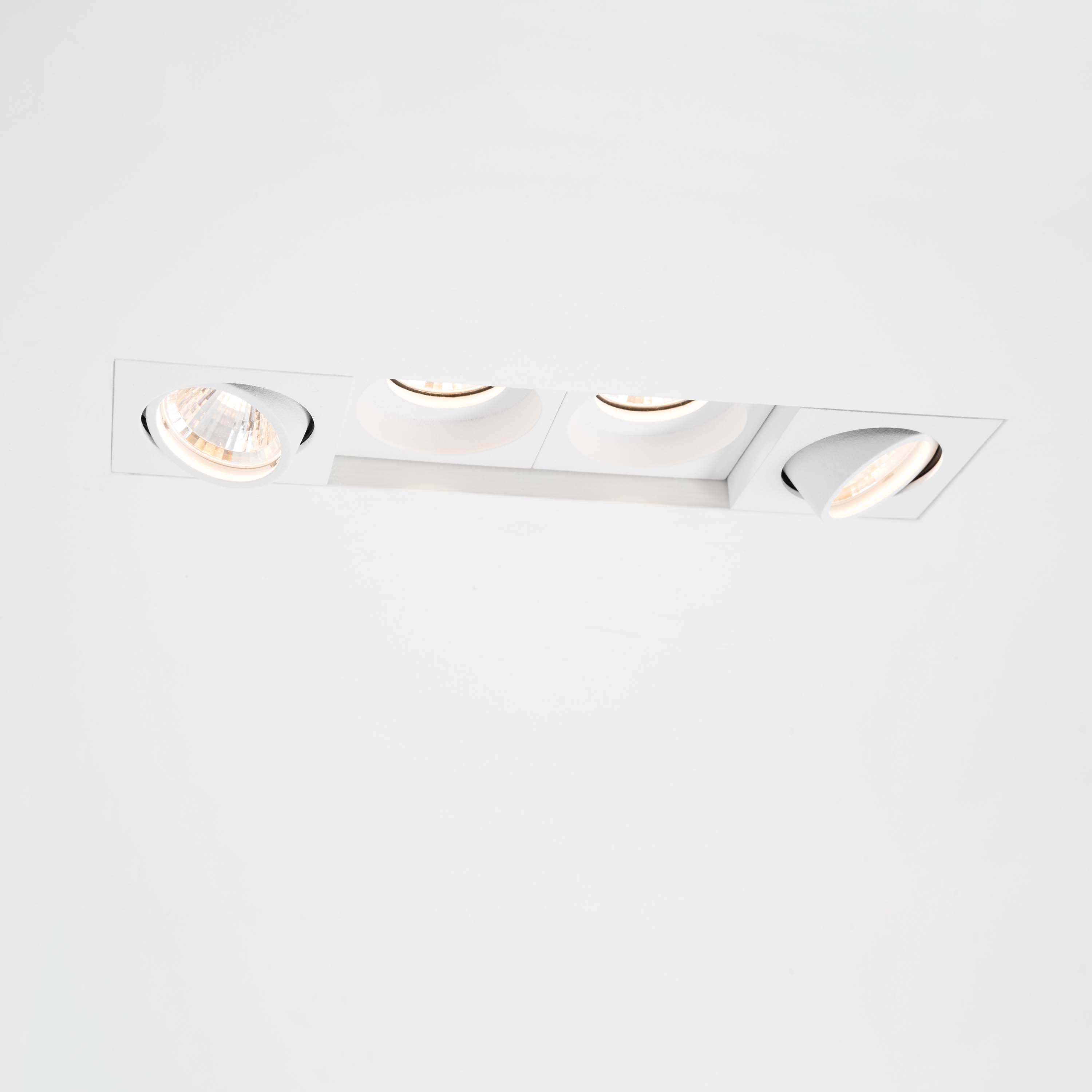 Display product Qbini Trimless from manufacturer Modular Lighting Instruments