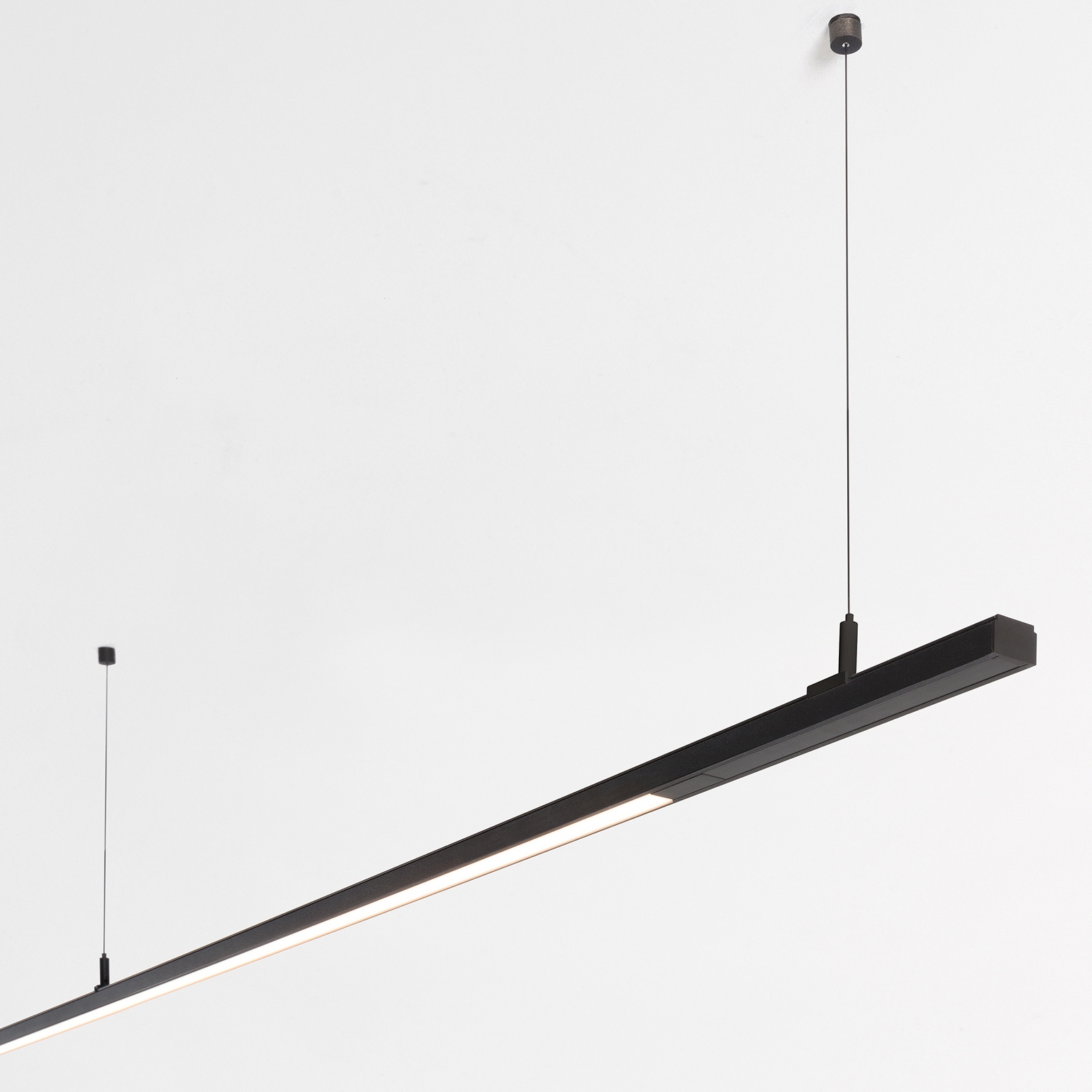 Pista Linear LED | Suspension