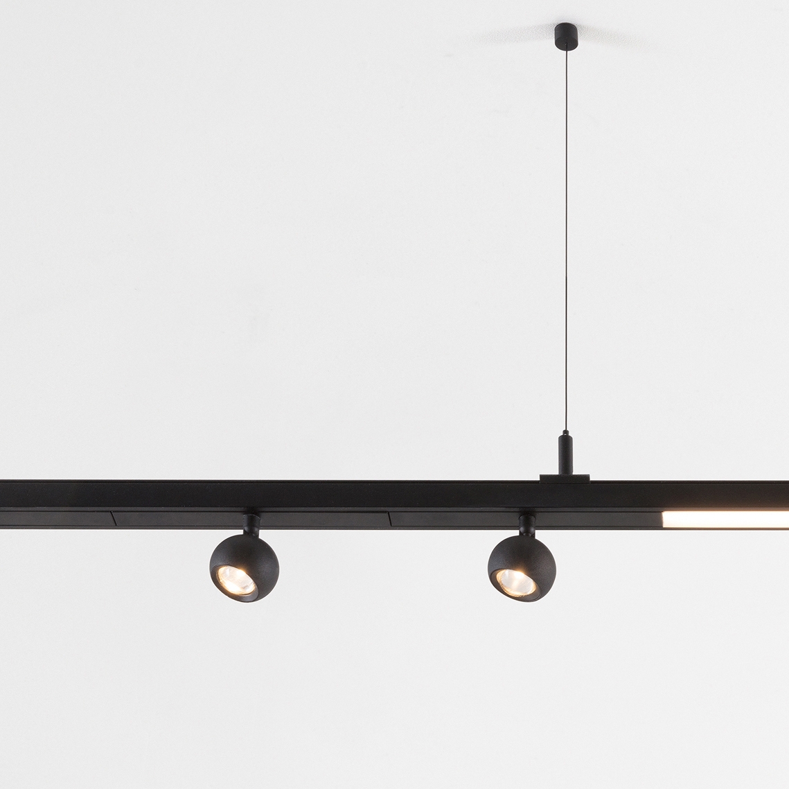 Mostra il prodotto Pista Marbulito | Suspension del produttore Modular Lighting Instruments