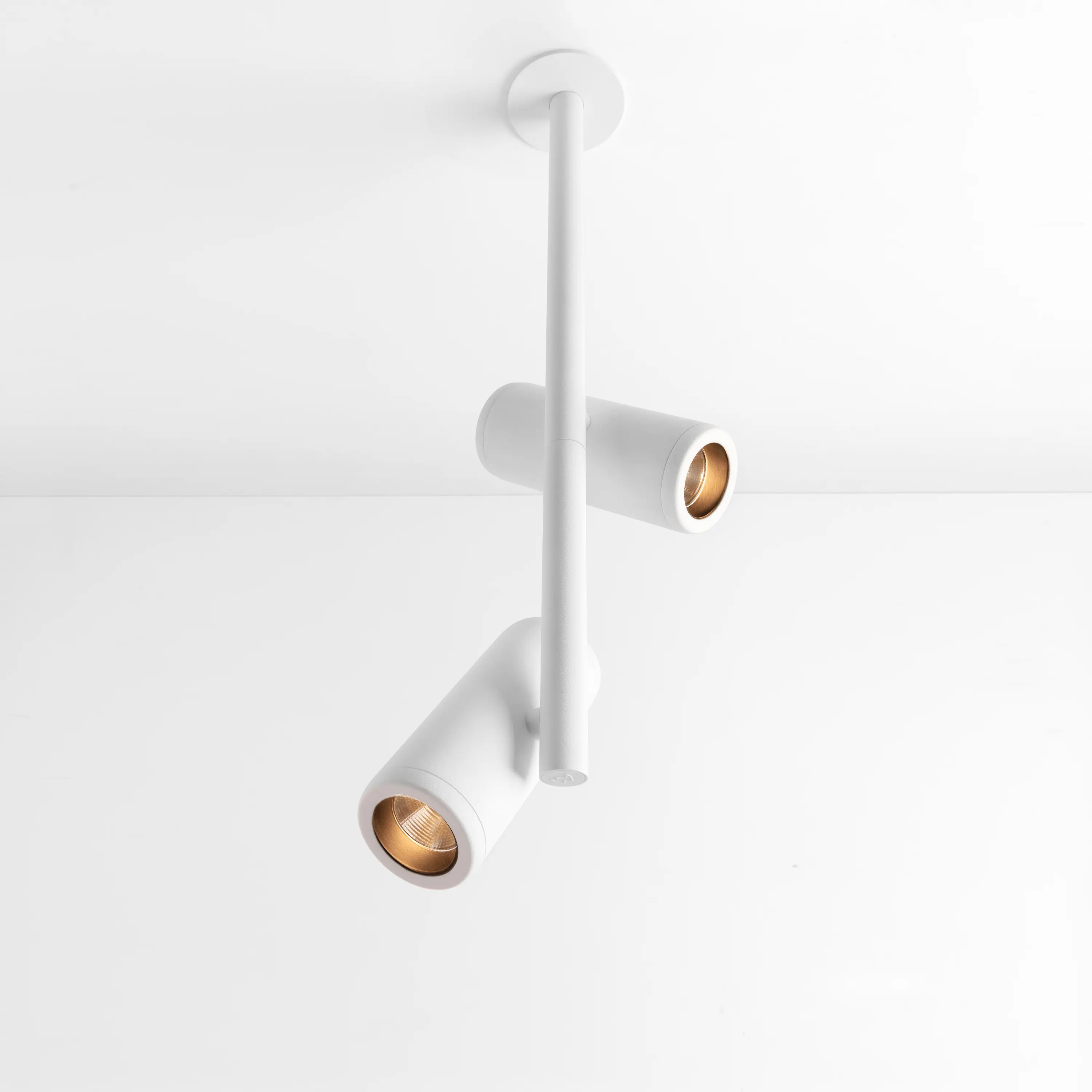 Modular Lighting Instruments - Médard Stretched