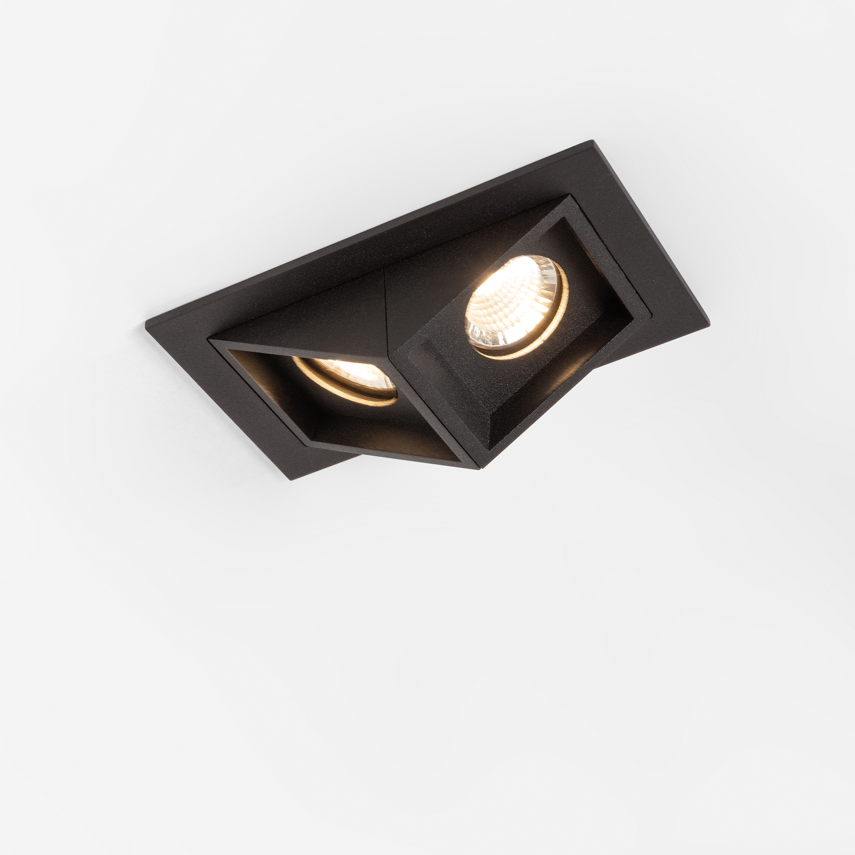 Display product Qbini Asy from manufacturer Modular Lighting Instruments