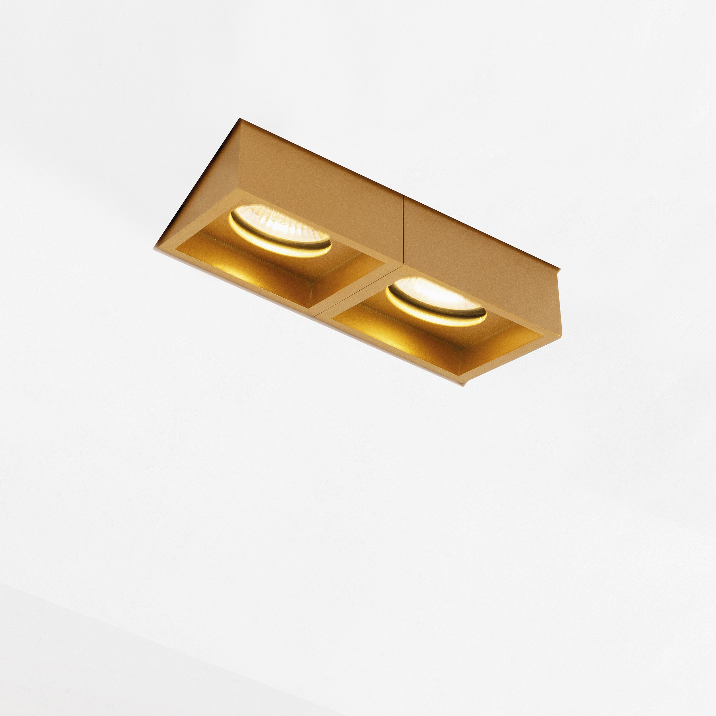 Mostra il prodotto Qbini Asy del produttore Modular Lighting Instruments