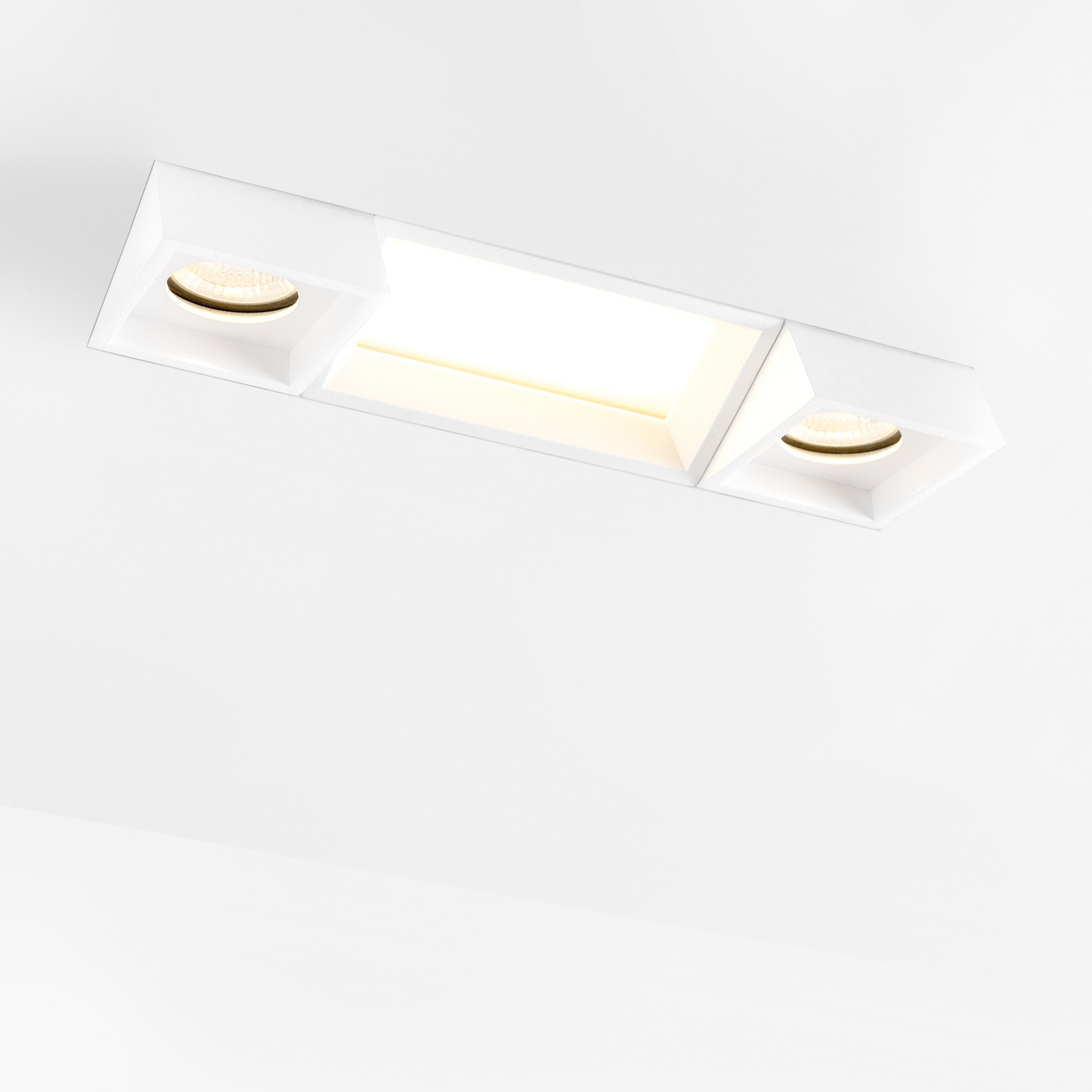 Display product Qbini General from manufacturer Modular Lighting Instruments