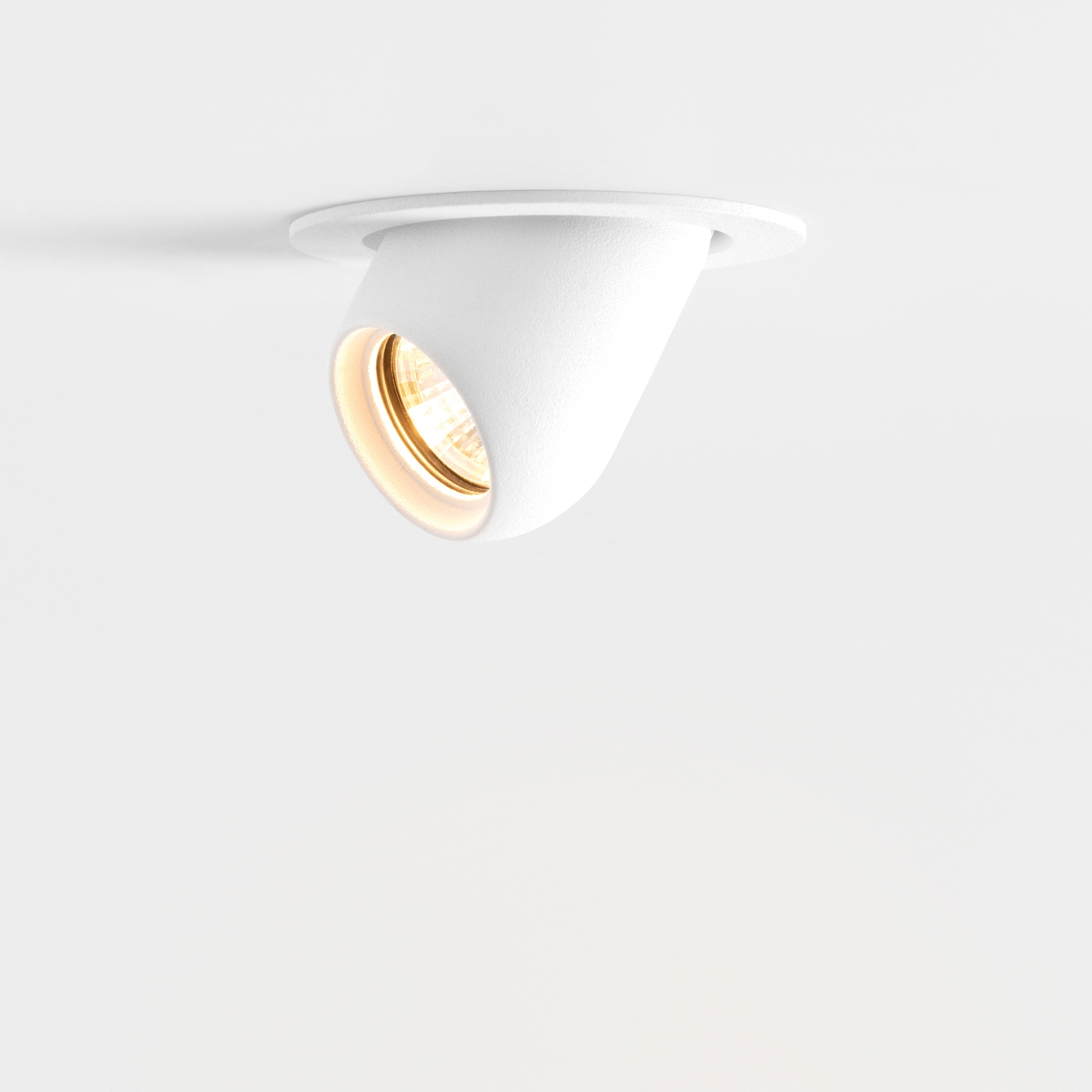 Pupil 72 LED warm dim GE