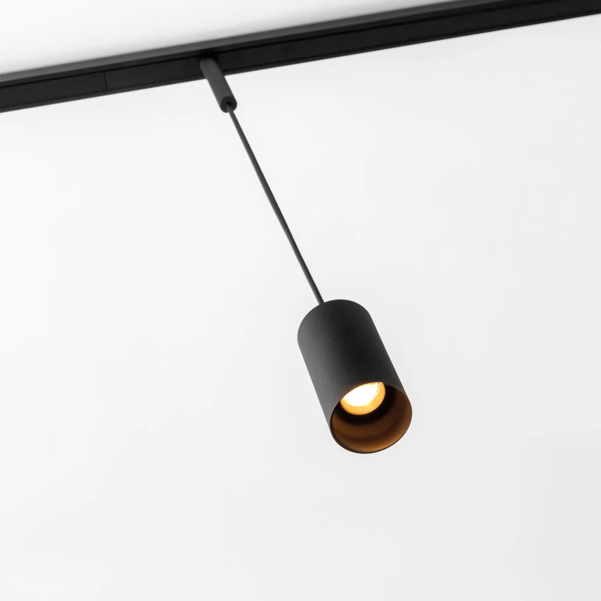 Modular Lighting Instruments - Minude 45 suspension track 48V 1x LED GI