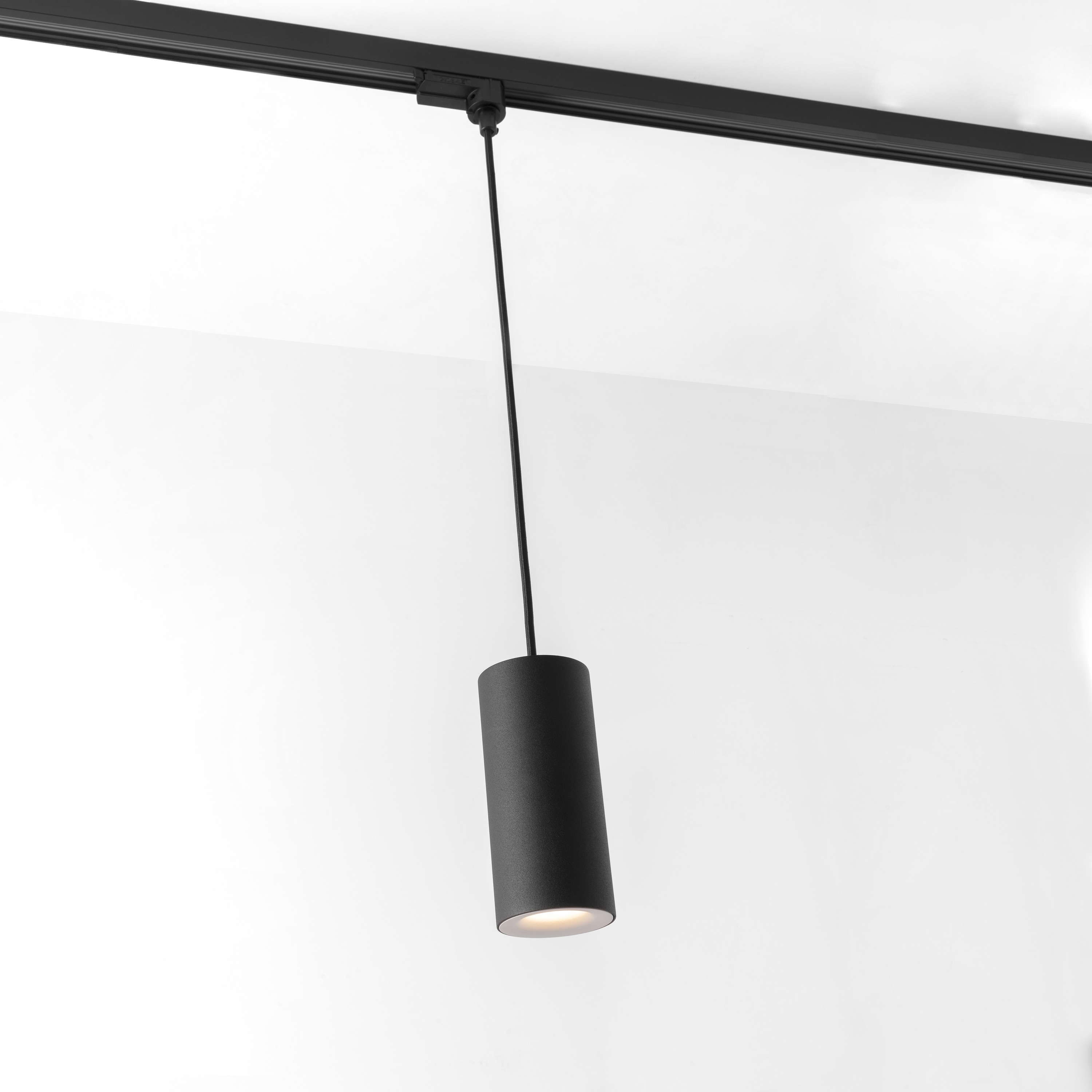 Smart surface tubed suspension track 82 XL LED GI