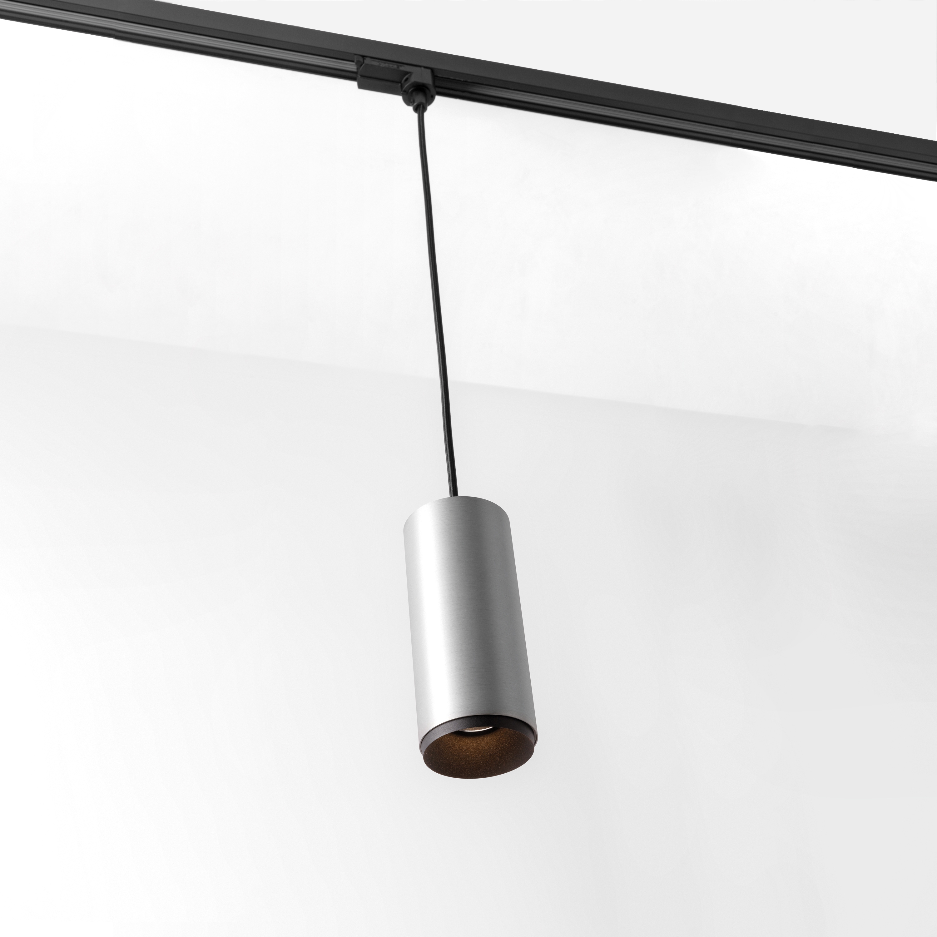 Smart surface tubed suspension track 82 XL LED GI