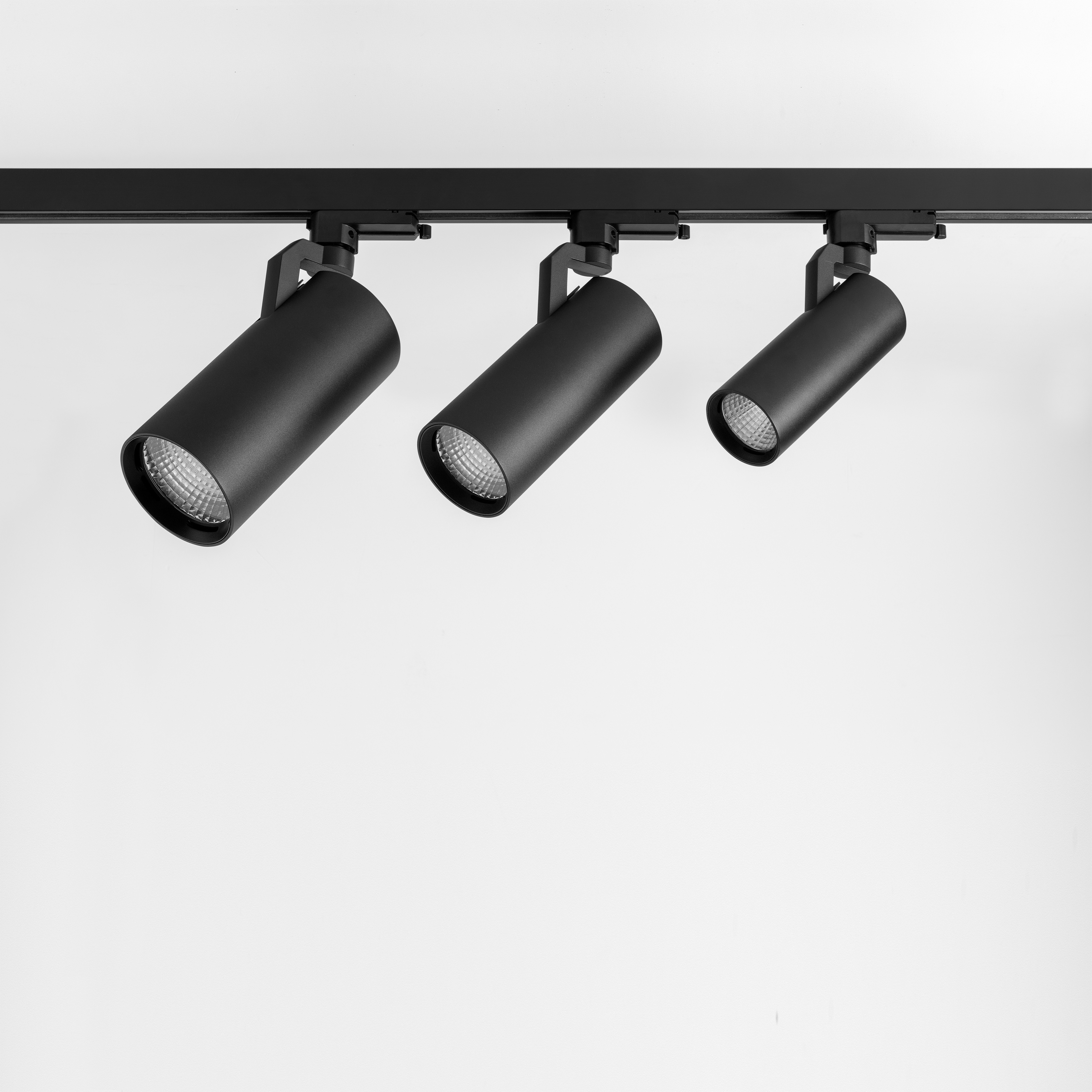 Display product Charlatan from manufacturer Modular Lighting Instruments