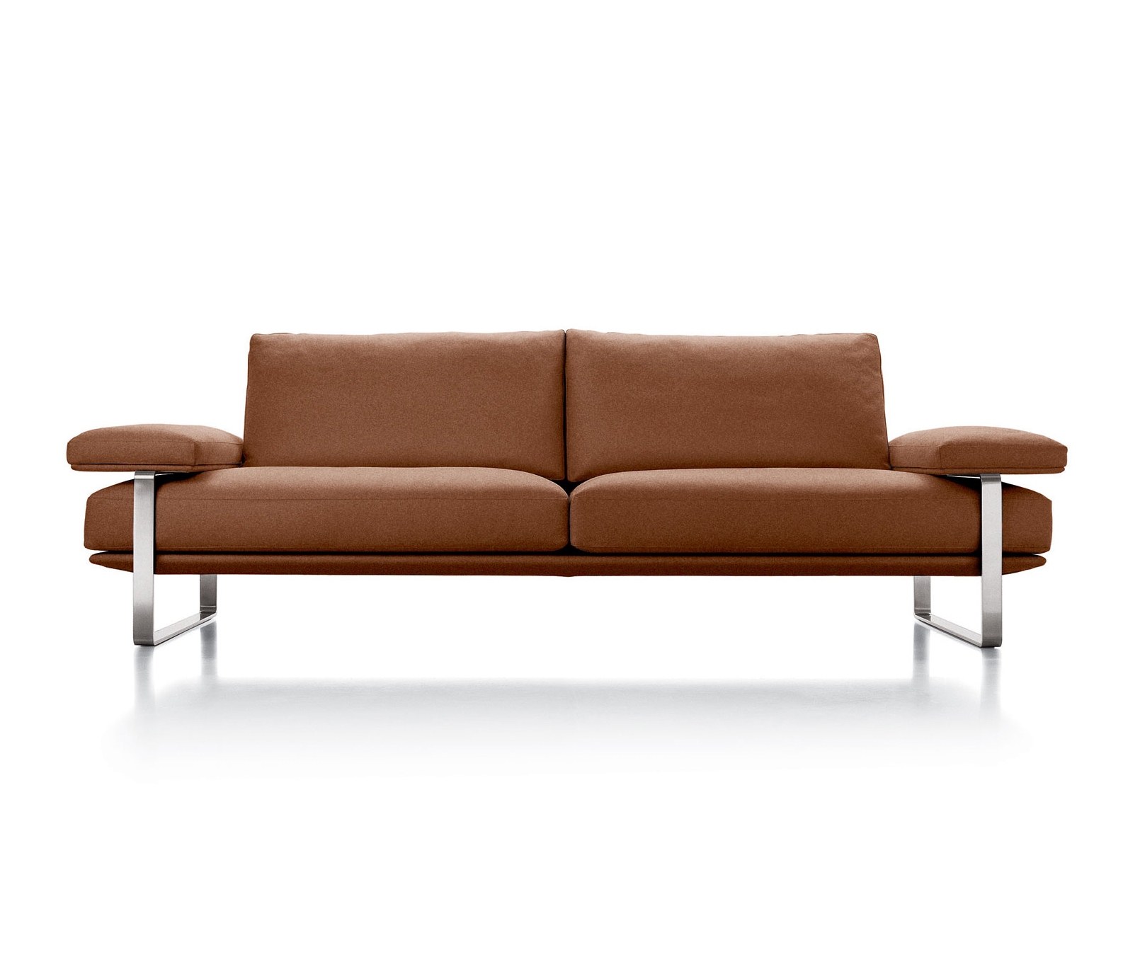 Display product Still from manufacturer Molteni & C