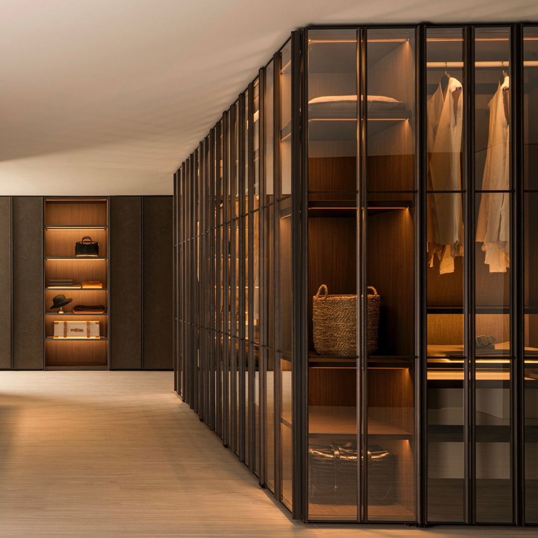 Display product Gliss Master–Meridian Door from manufacturer Molteni & C