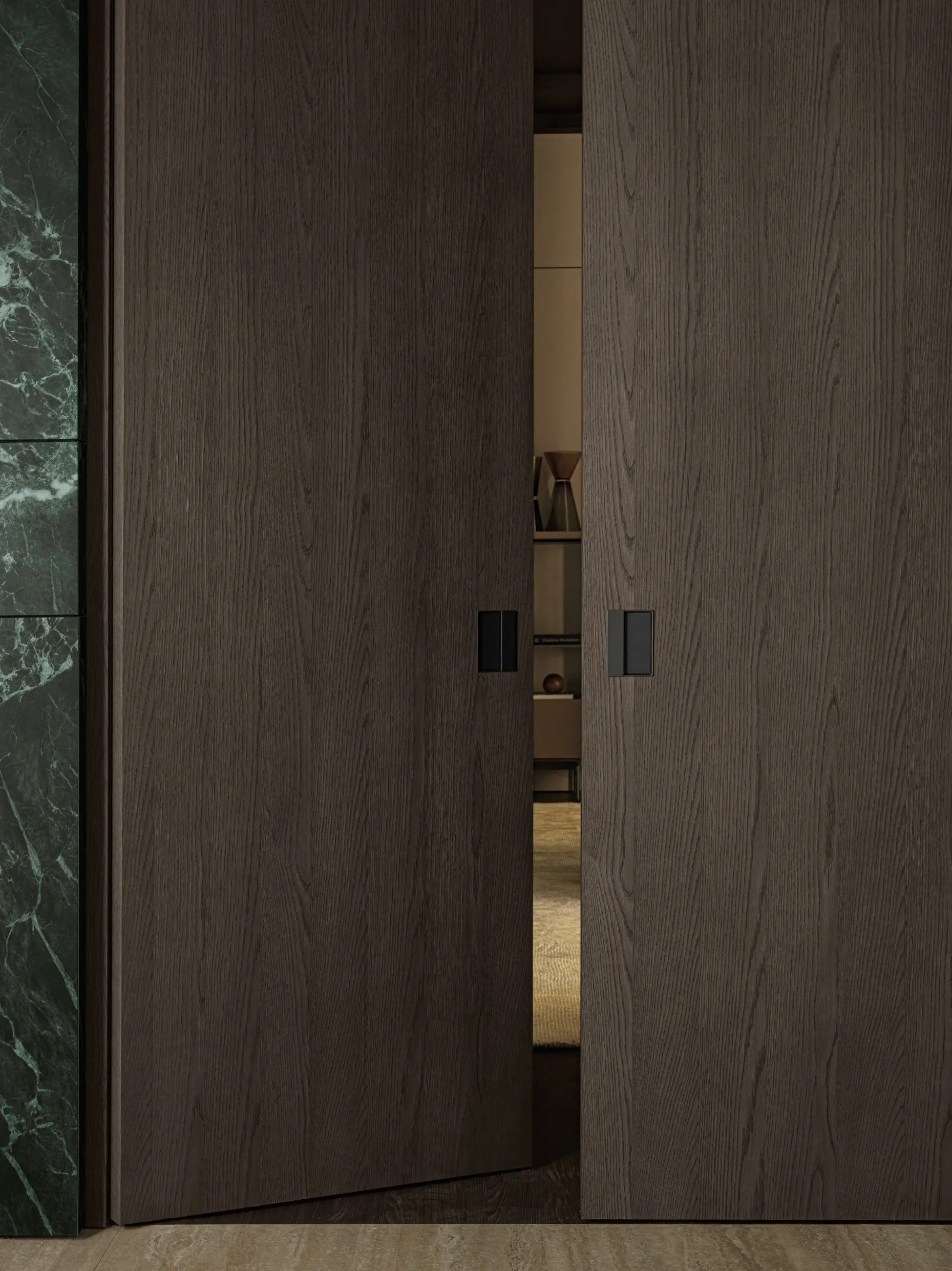 Molteni & C - Arial | Boiserie and Doors