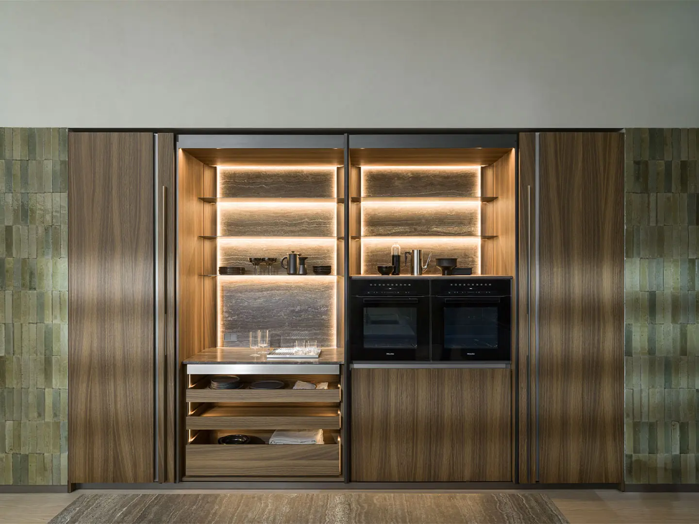 Molteni & C - Operating Column 2.0