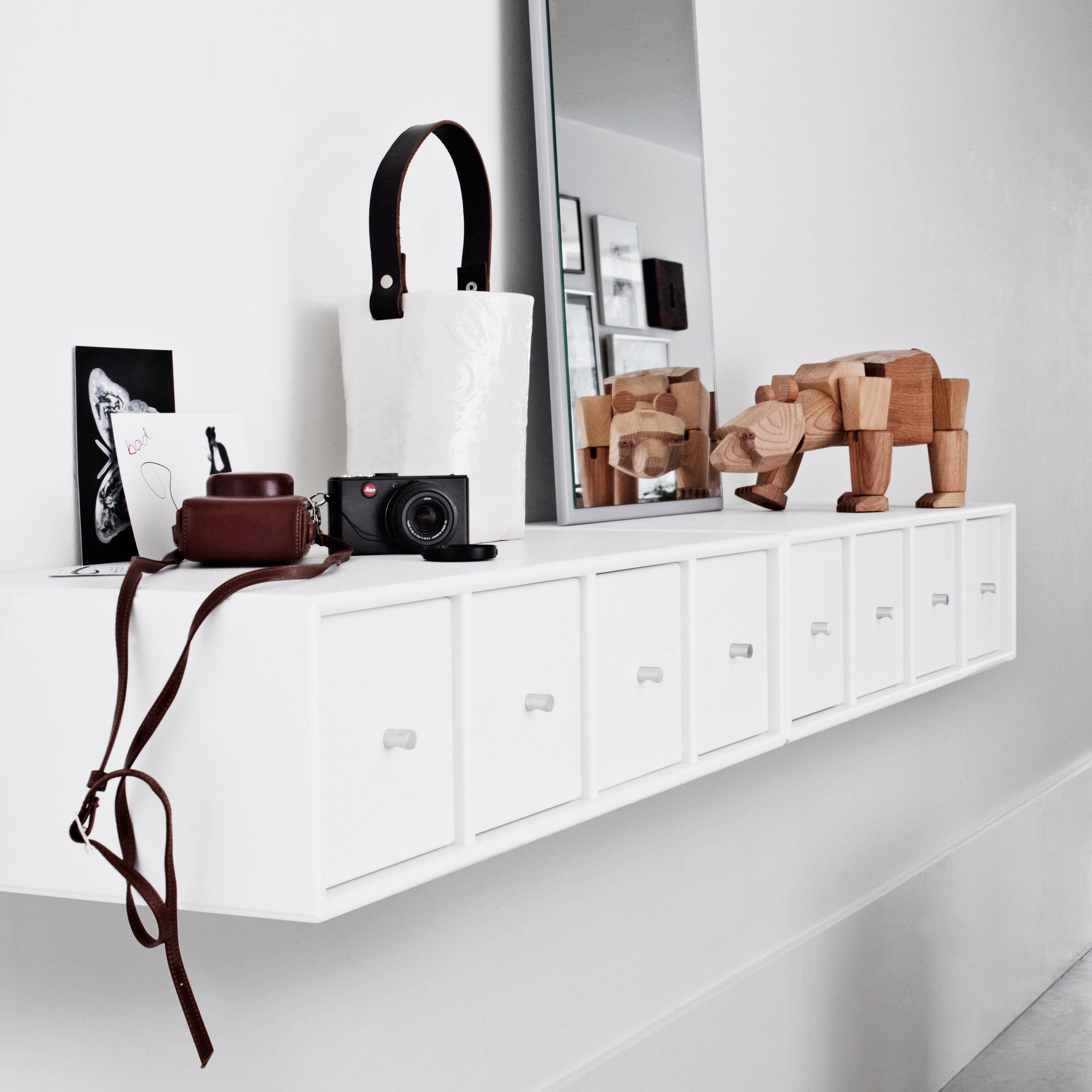 Display product Montana Shelving System | Application example from manufacturer Montana Furniture