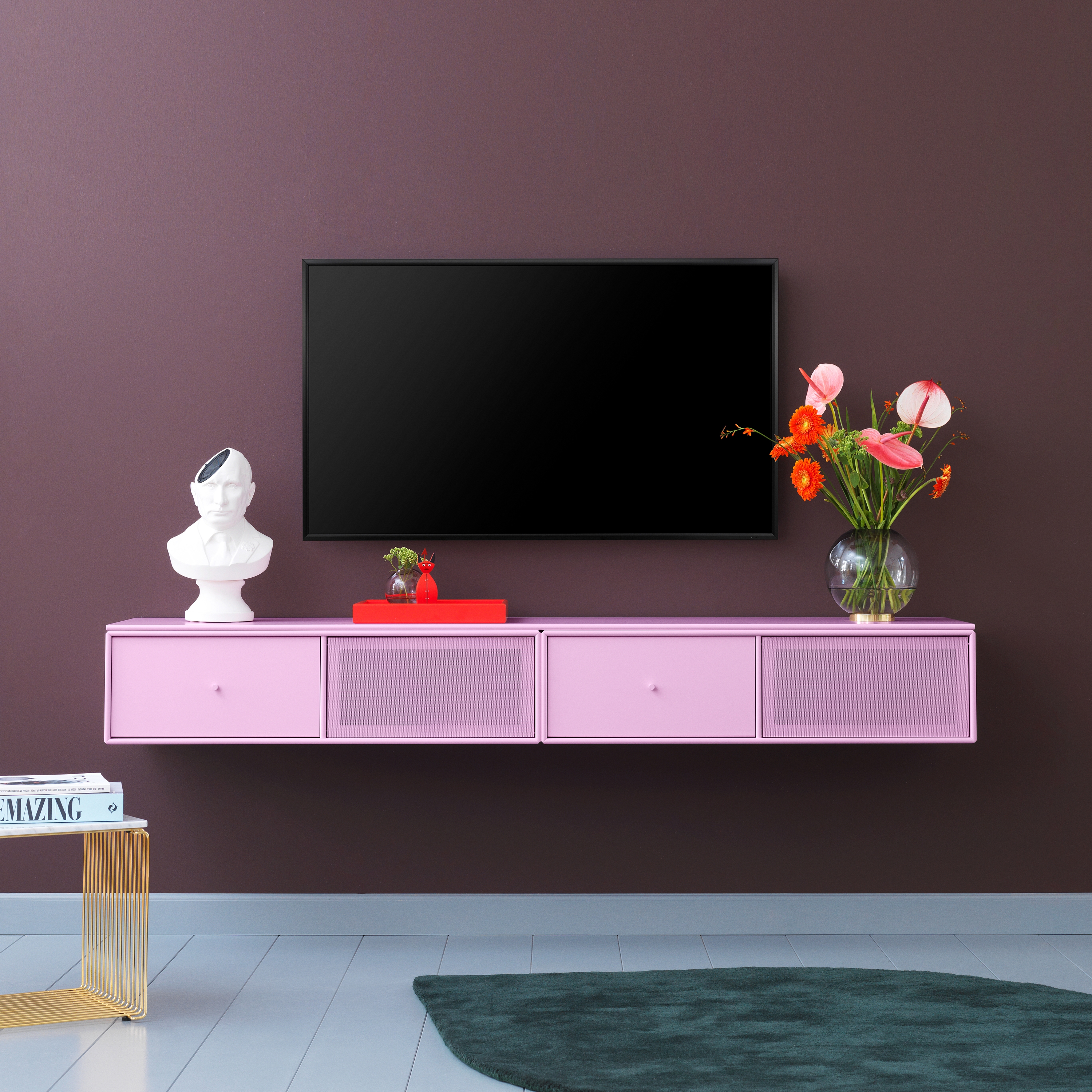 Display product TV & SOUND | Hi-Fi storage solutions – example with suspension rails from manufacturer Montana Furniture