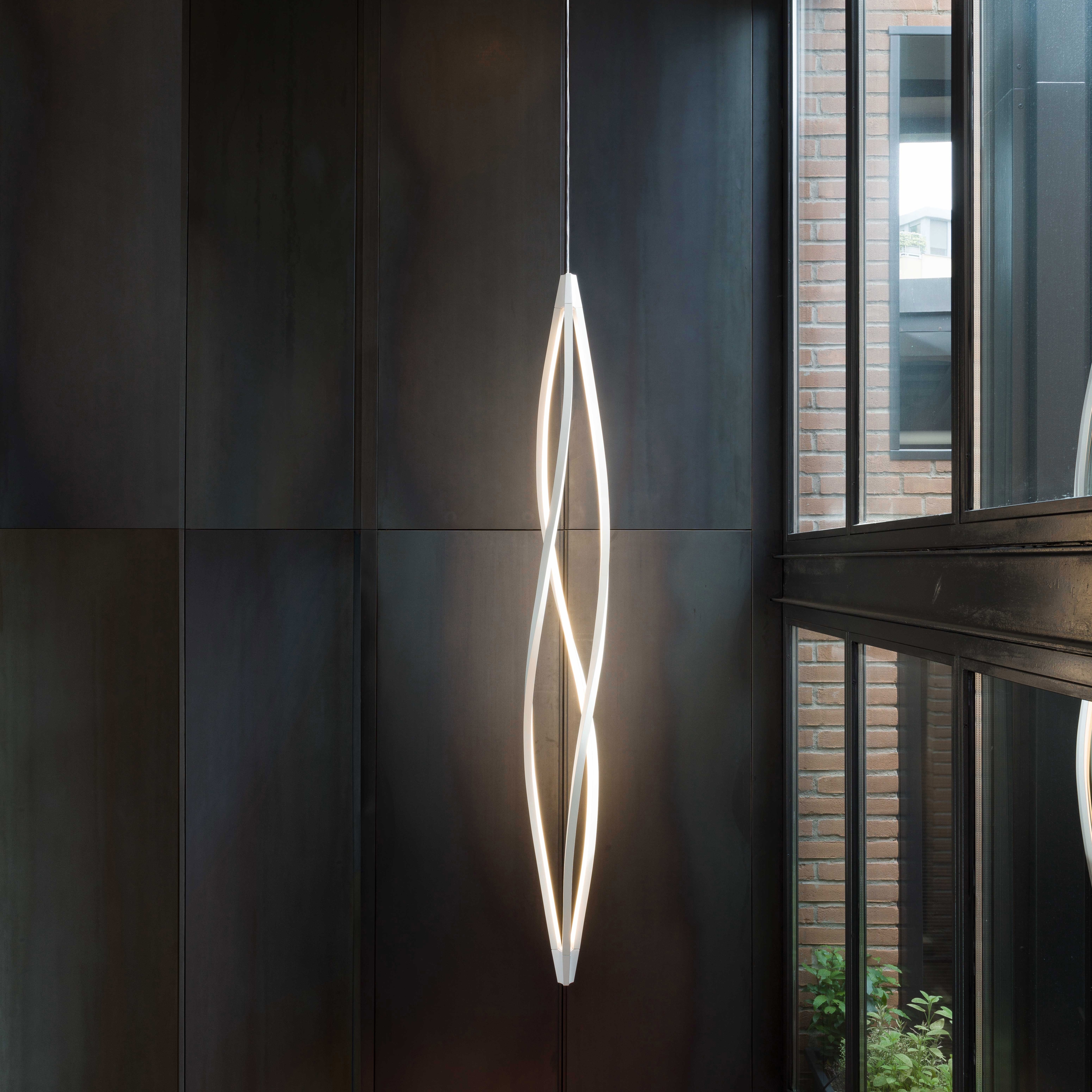 Mostra il prodotto In The Wind Pendant Vertical del produttore Nemo