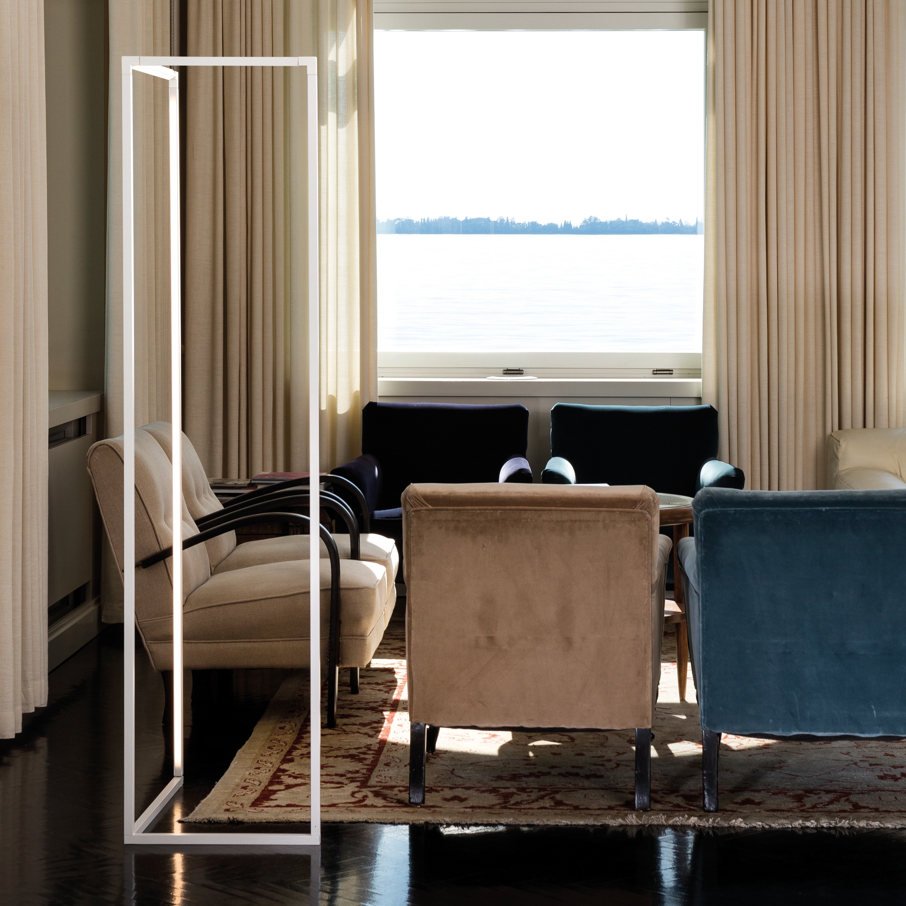 Display product Spigolo Floor from manufacturer Nemo