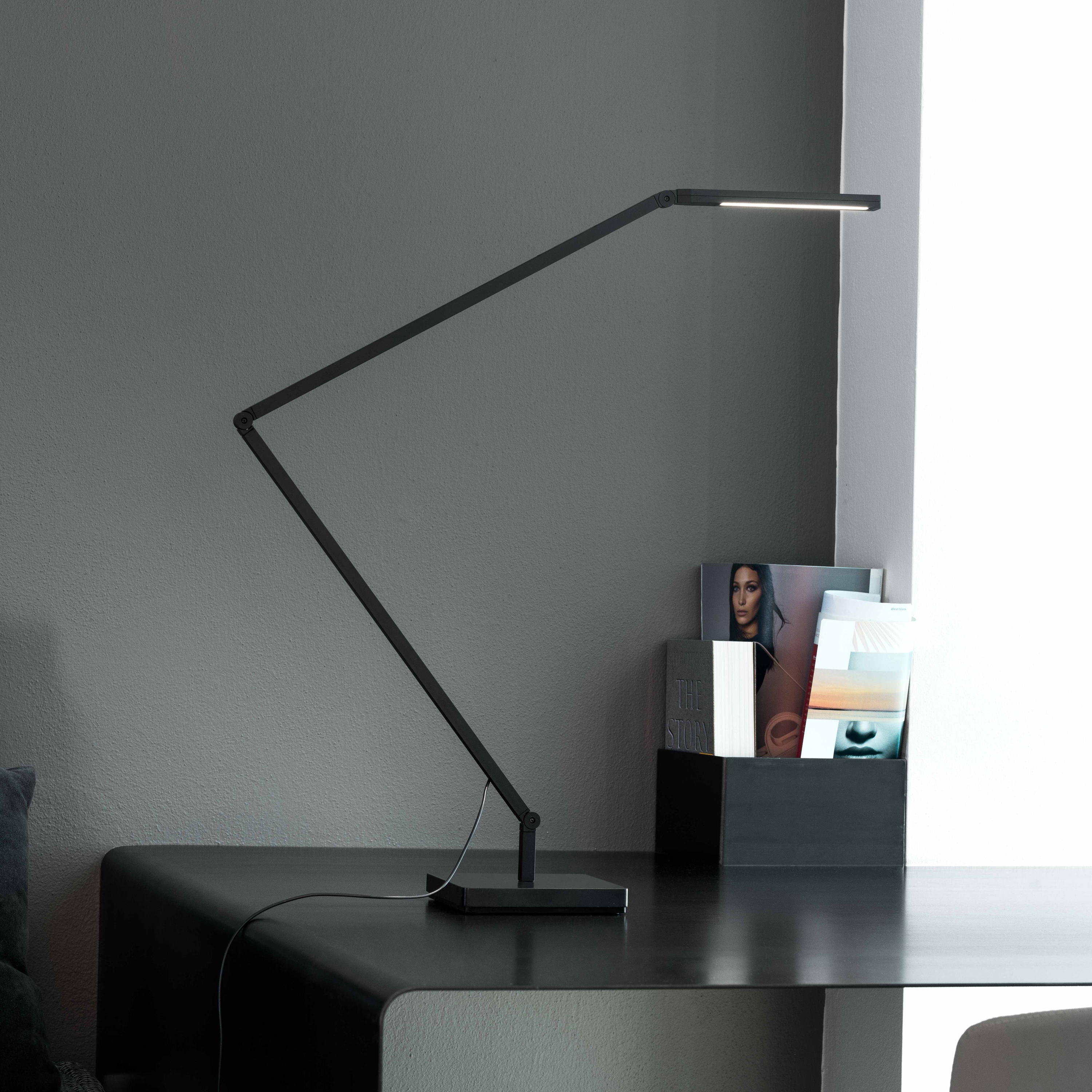 Mostrar el producto Untitled Table Linear del fabricante Nemo