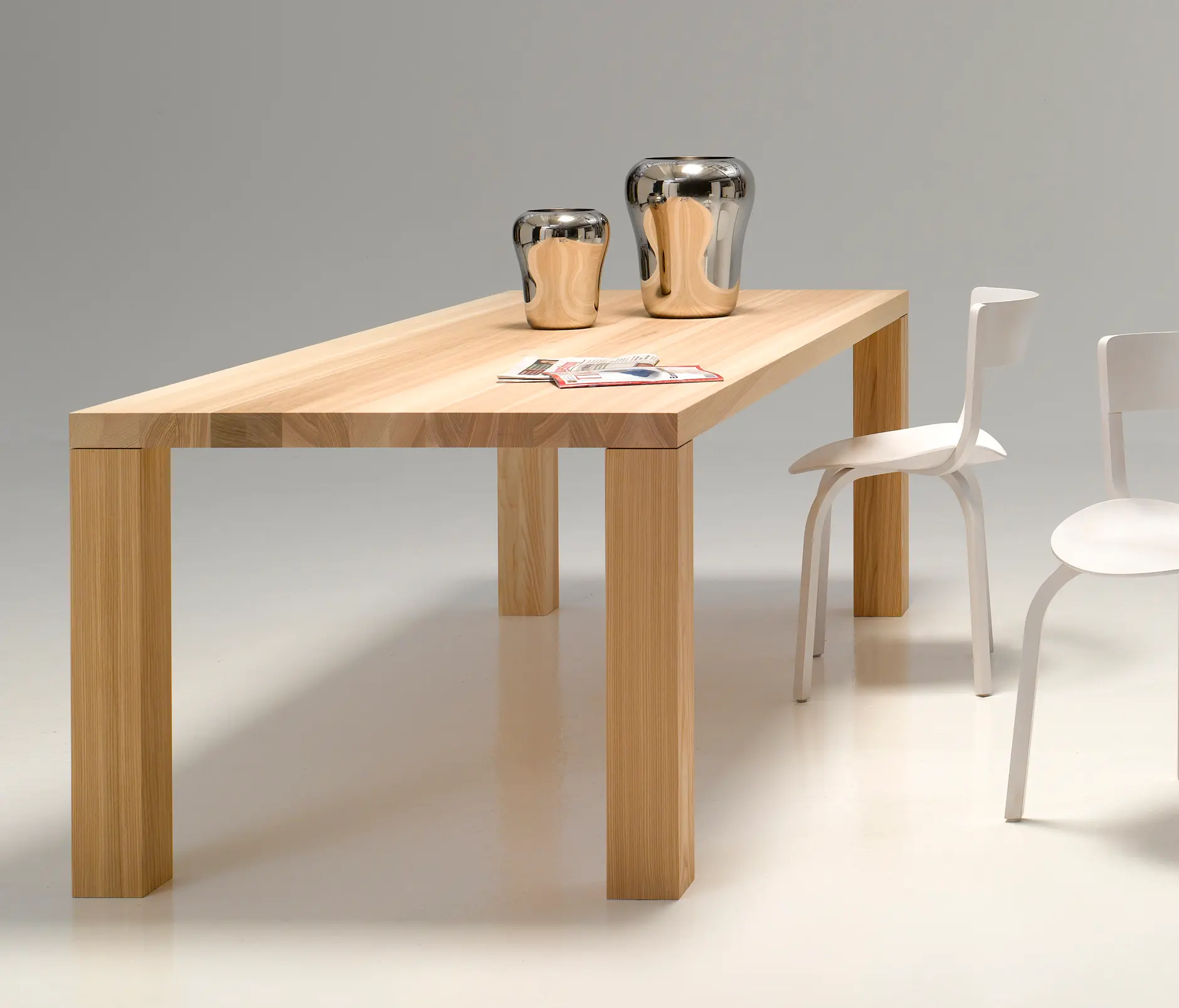 performa - solid wood table