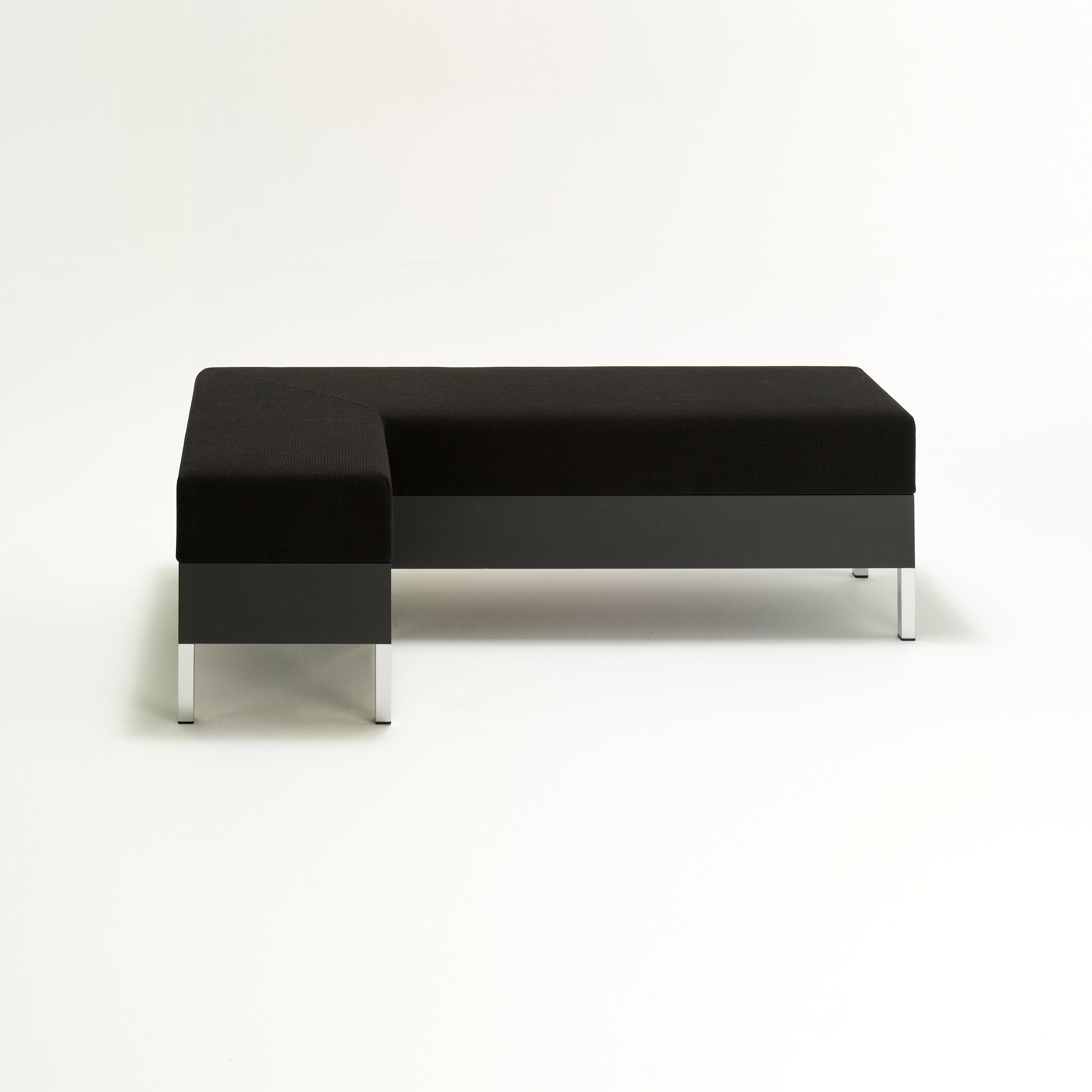 Display product l-bench from manufacturer performa