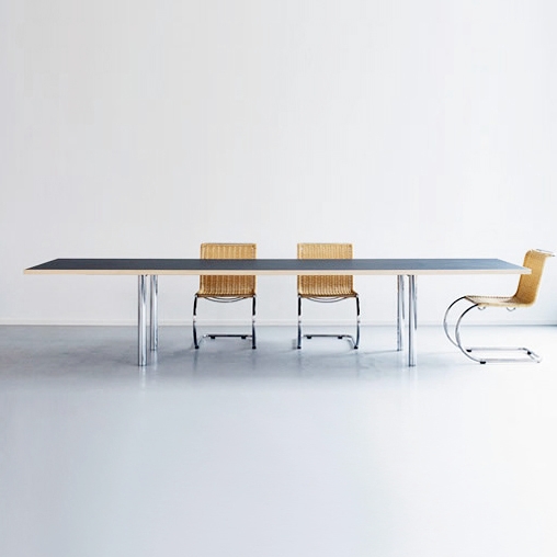 Display product Big Table from manufacturer Oswald
