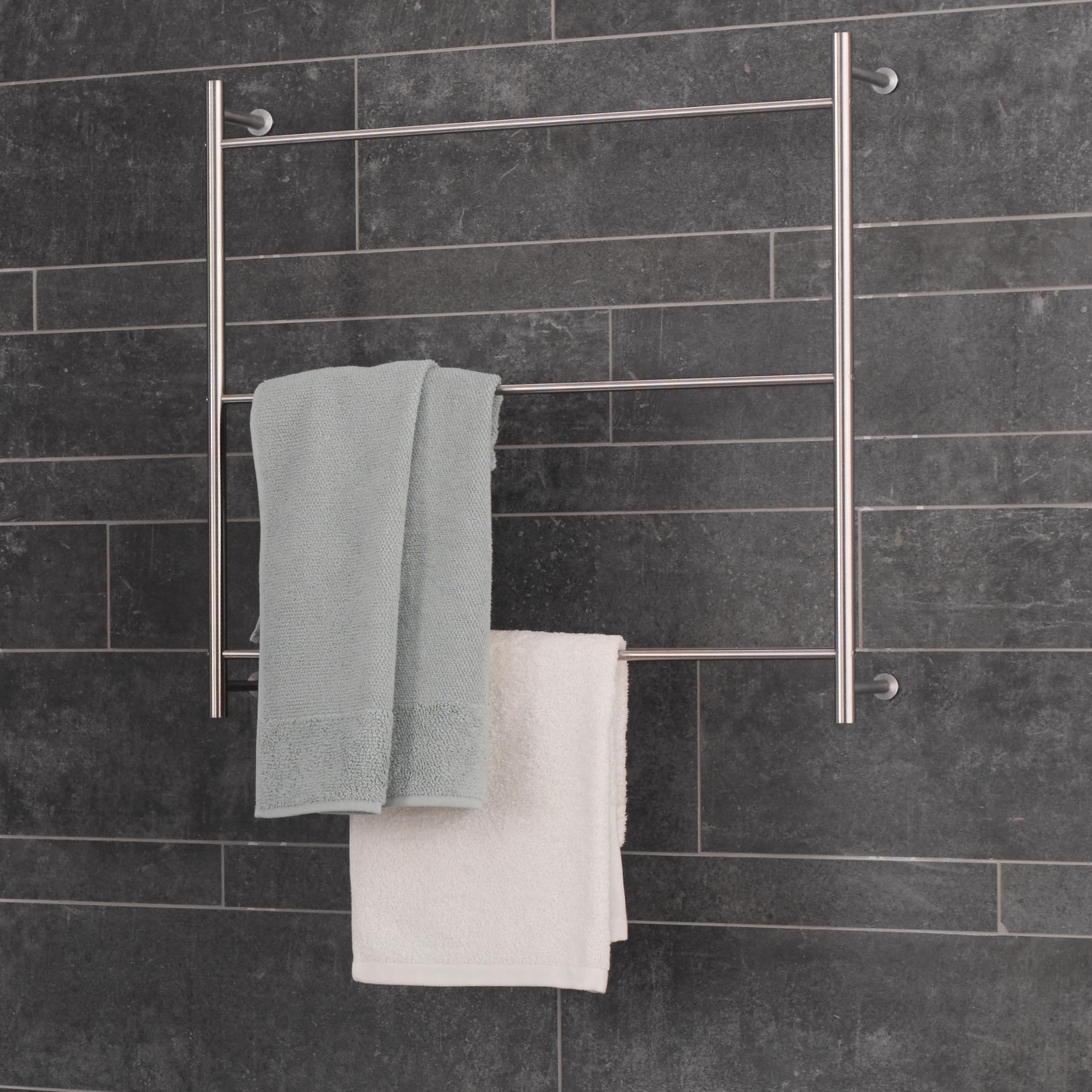 TOWEL RAIL / BATHROOM ACCESSORIES