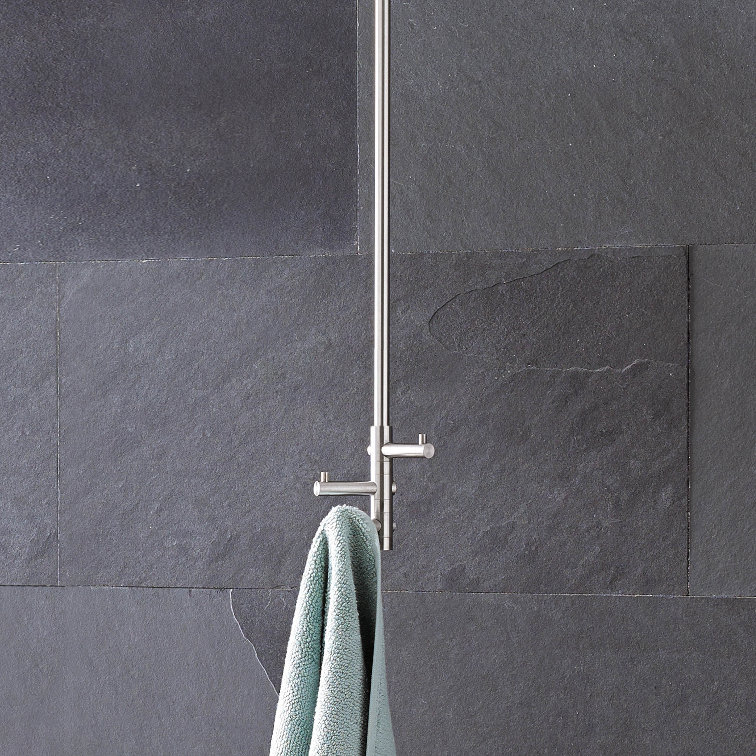 Vertoon produk Stainless steel ceiling towel rail: Space-saving and sturdy with 3 hooks van vervaardiger PHOS Design