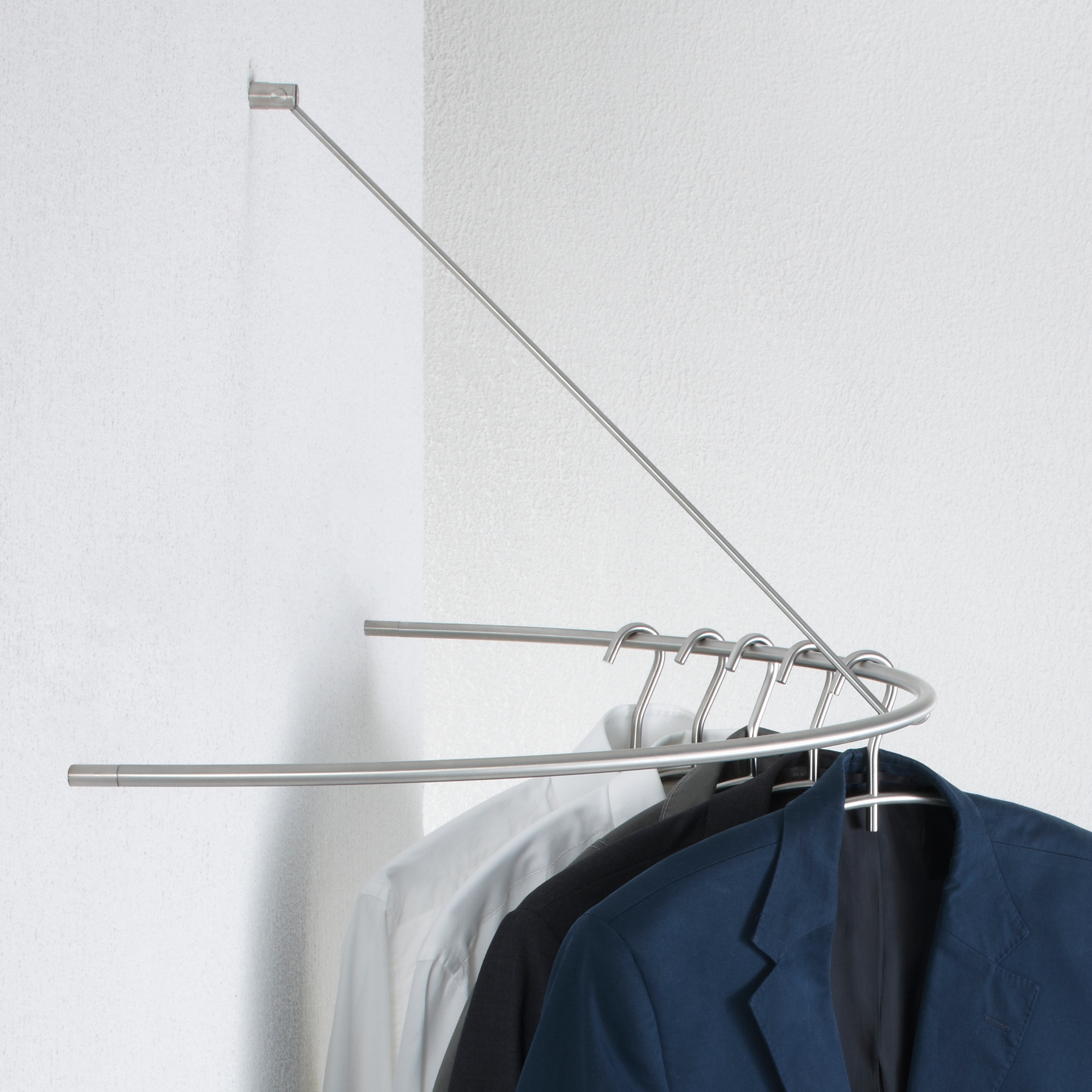 Produkt Wandgarderobe als Halbkreis gebogen - 40 cm tief des Herstellers PHOS Design anzeigen