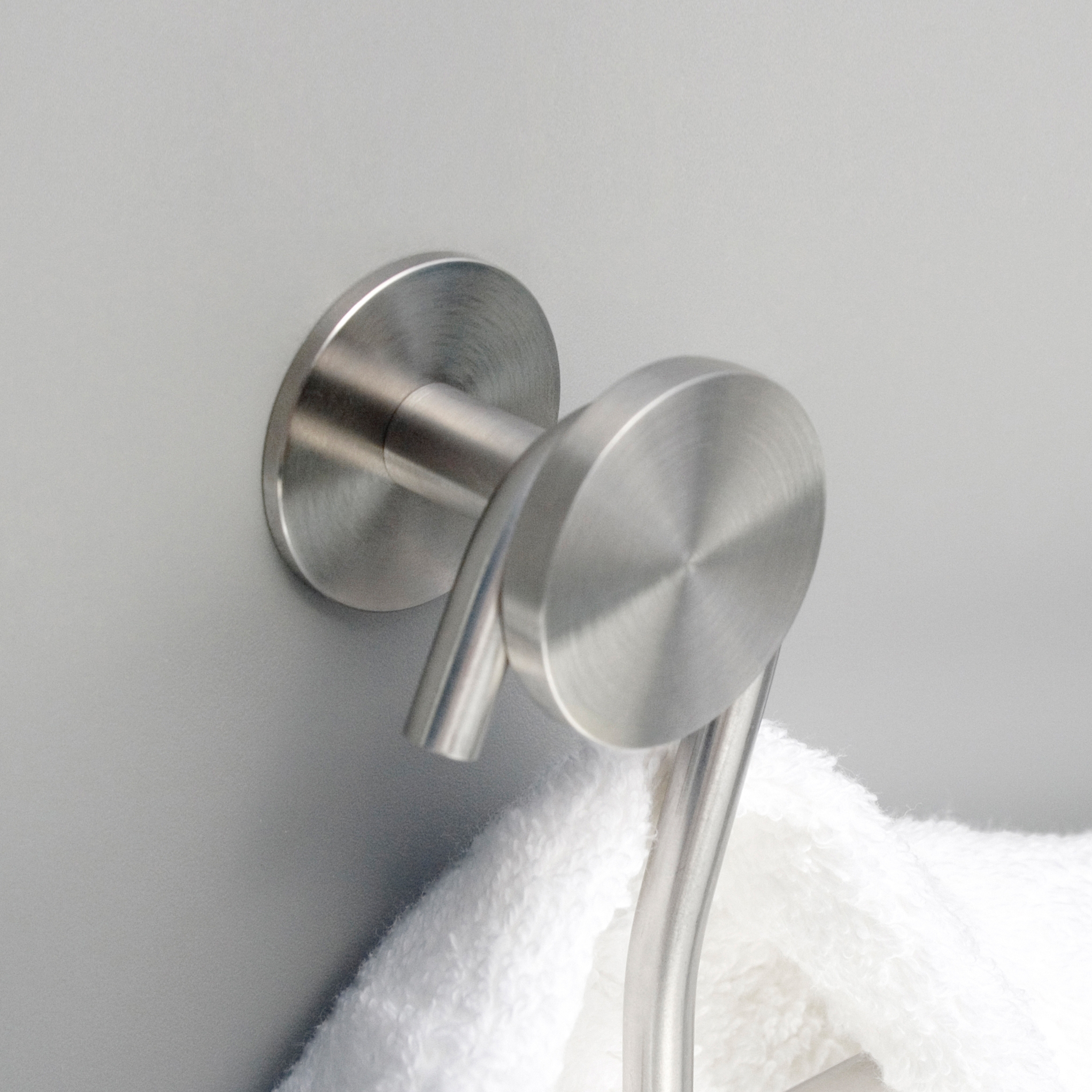 Produkt Wandhaken, großer Kopf, 6,3 cm lang des Herstellers PHOS Design anzeigen