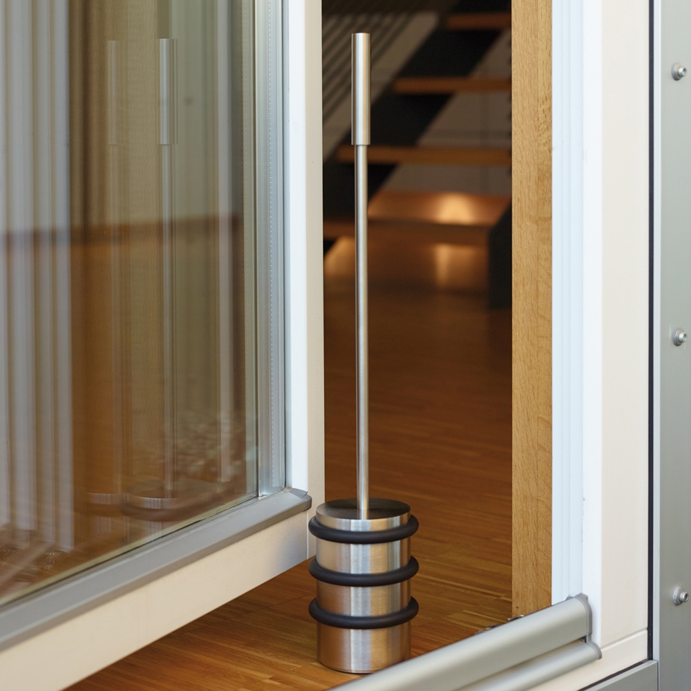 Display product Heavy-duty and high-quality floor door stopper with handle from manufacturer PHOS Design