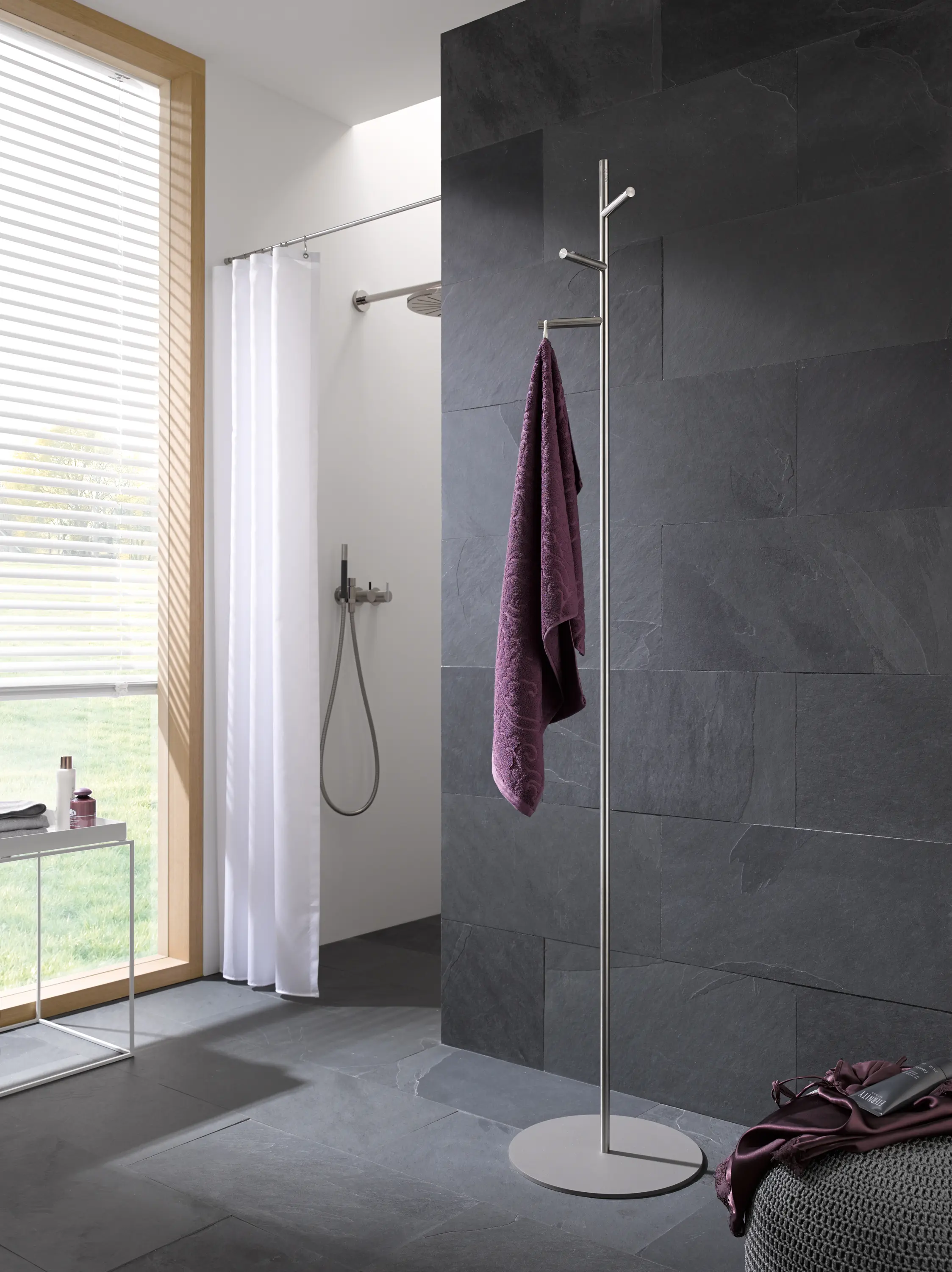 PHOS Design - Helix 3V towel rack with 3 concave hooks, base plate: gray.