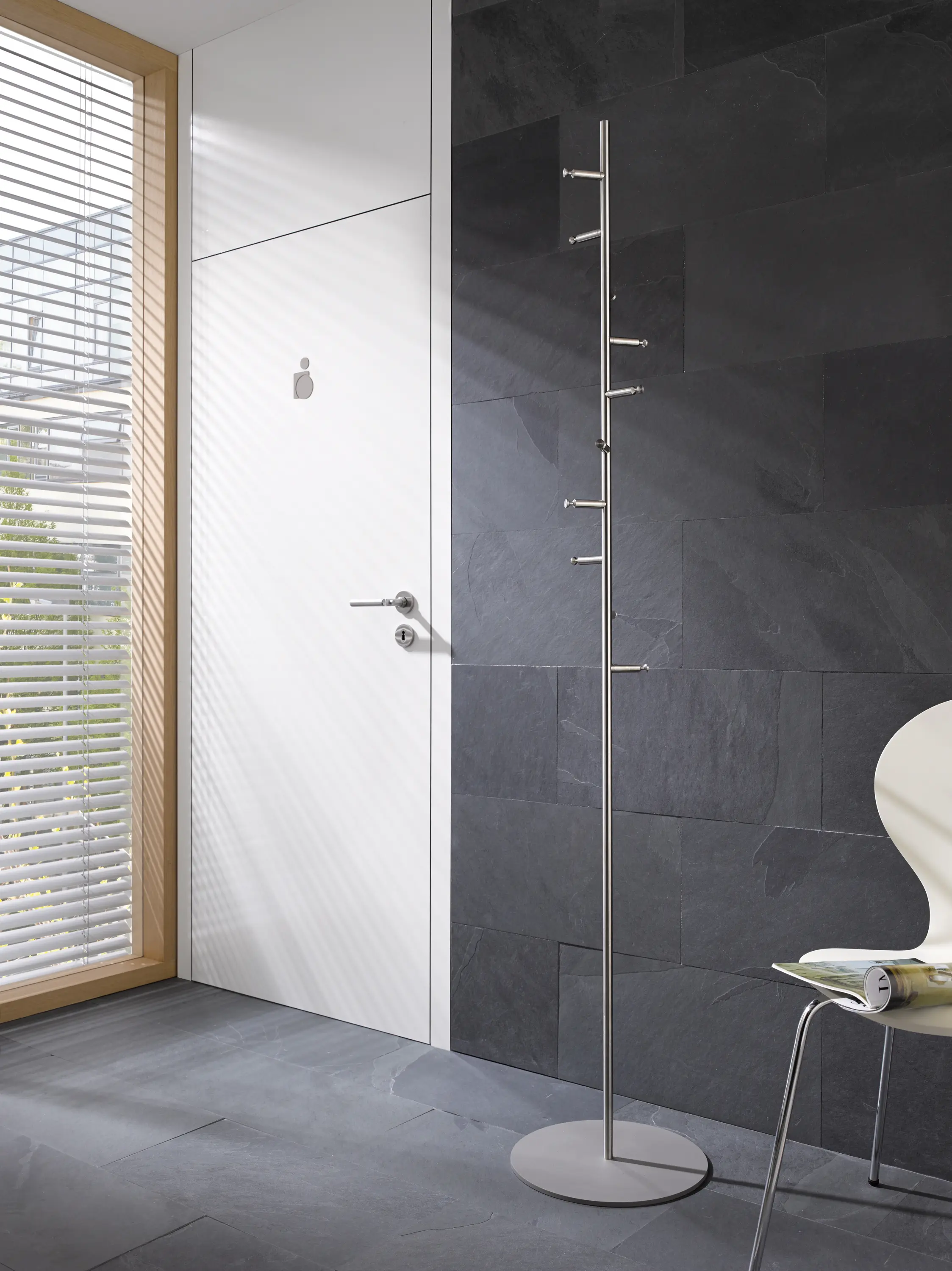 PHOS Design - Perchero de pie con 10 perchas, base gris