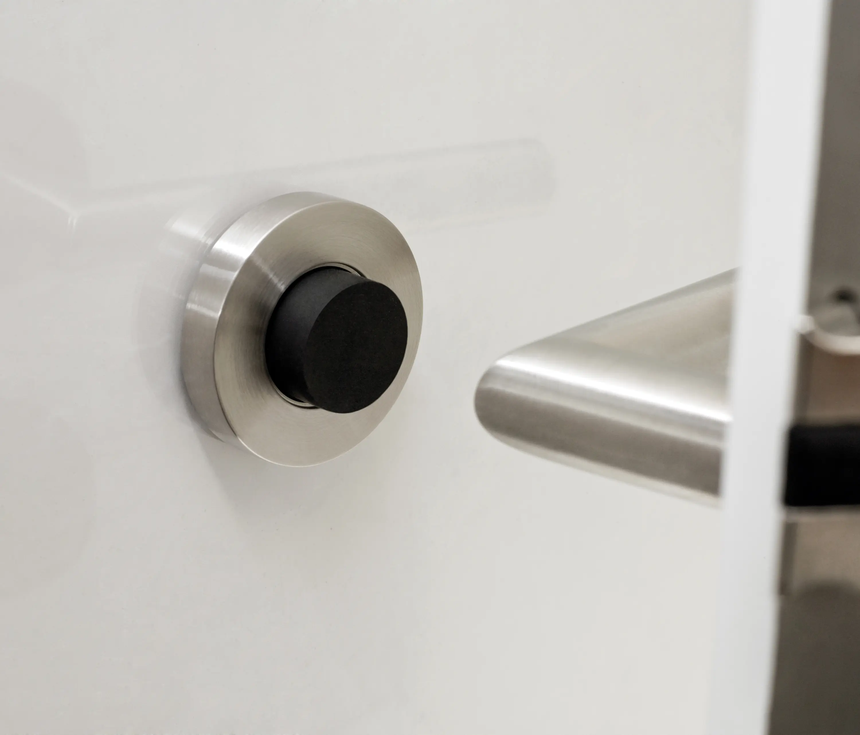 PHOS Design - Kleiner Wand Türstopper verschraubt, 2 cm hoch
