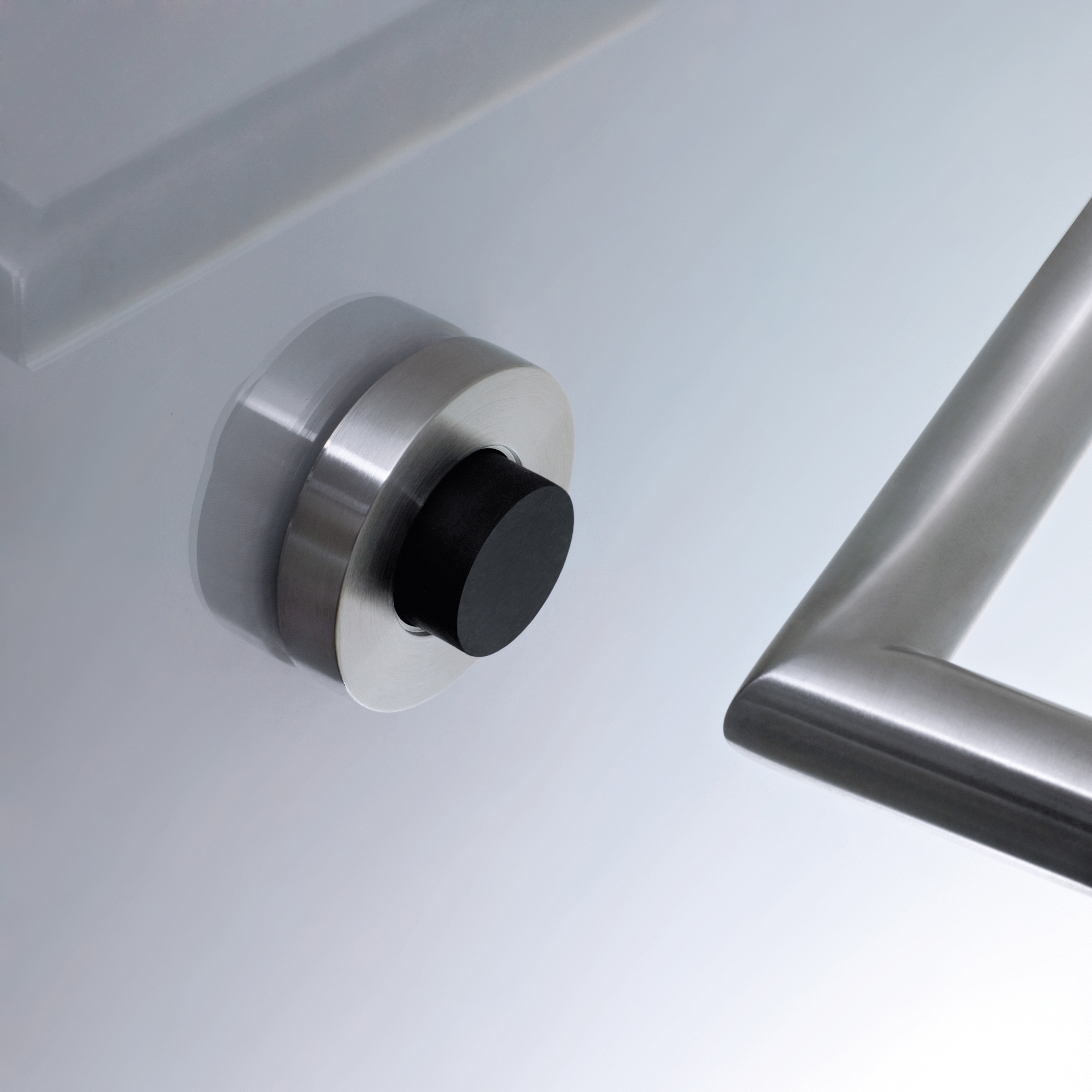 Display product Small wall doorstop screwed on, 2 cm high from manufacturer PHOS Design