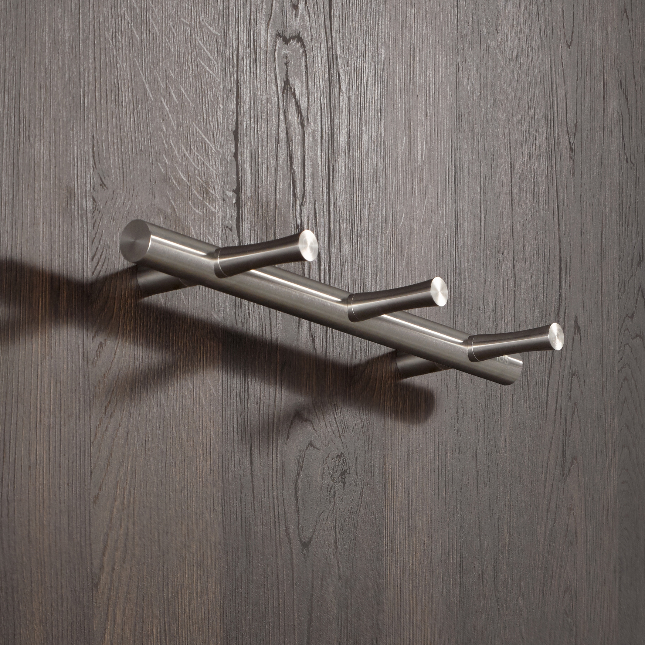 Display product Hook rail, plain, round bar with 3 flow hooks from manufacturer PHOS Design