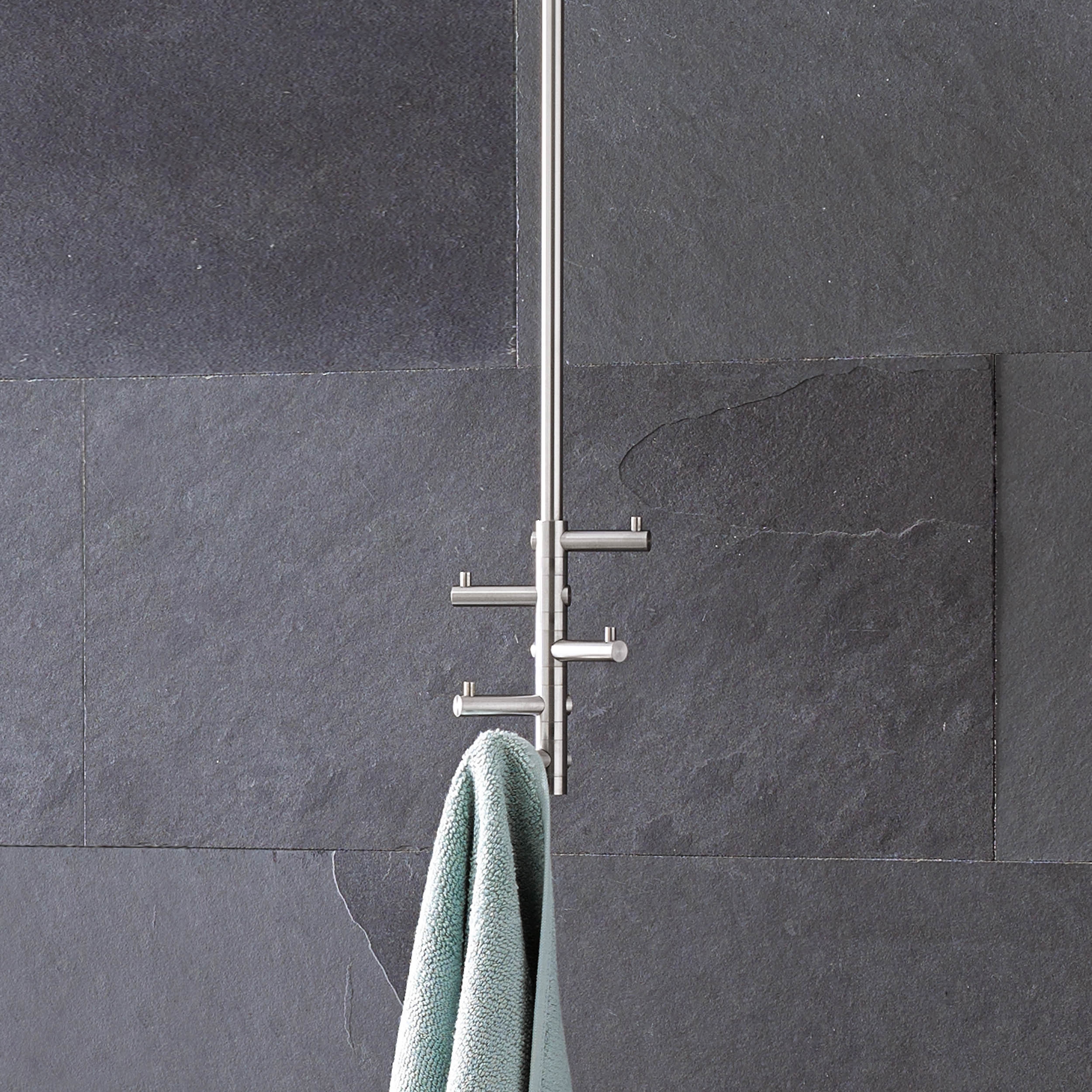 Ceiling towel rail: Space-saving and sturdy with 5 hooks