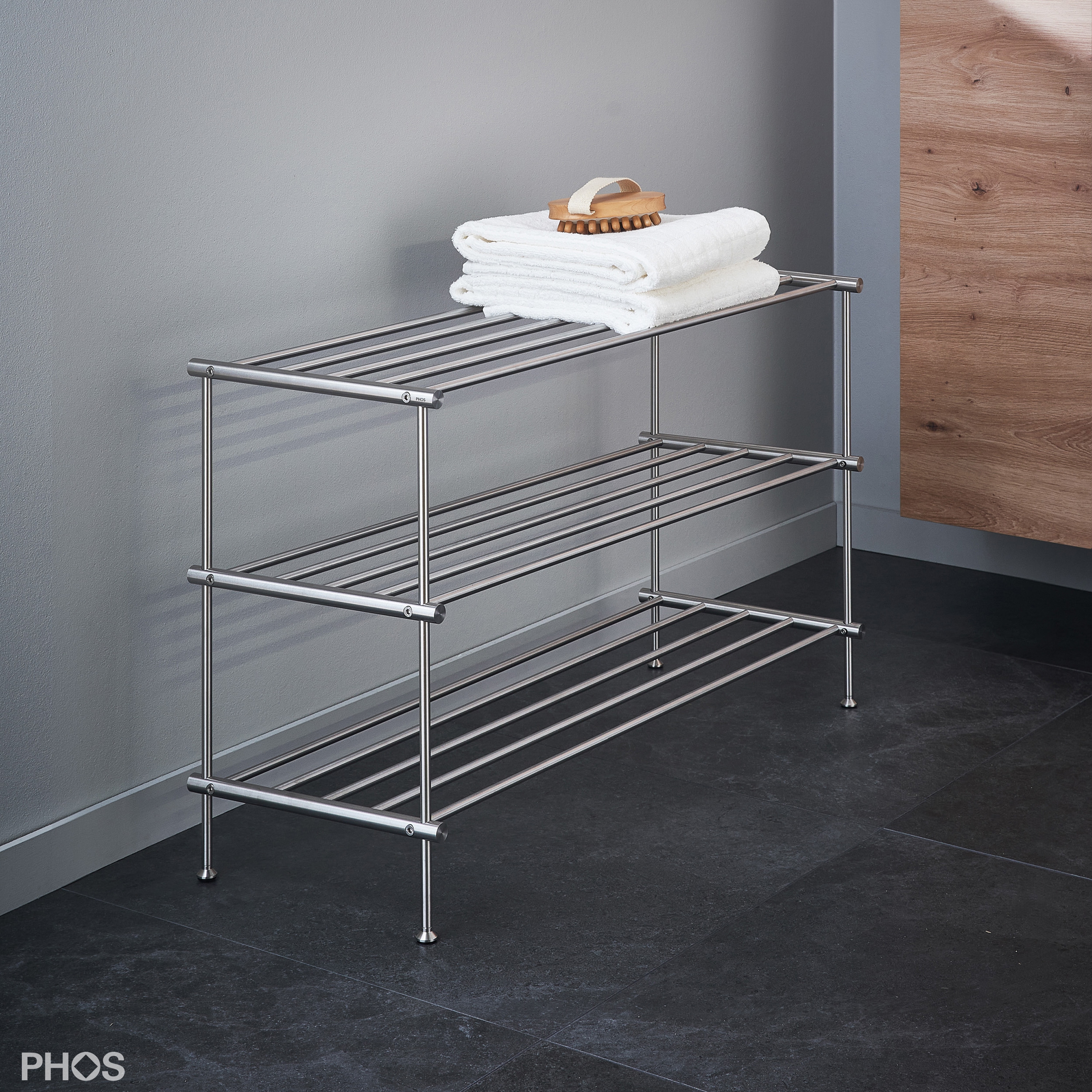 Produkt Frei stehendes Badregal aus Edelstahl - 80 cm, 3 Ebenen, hochwertig & zeitlos des Herstellers PHOS Design anzeigen