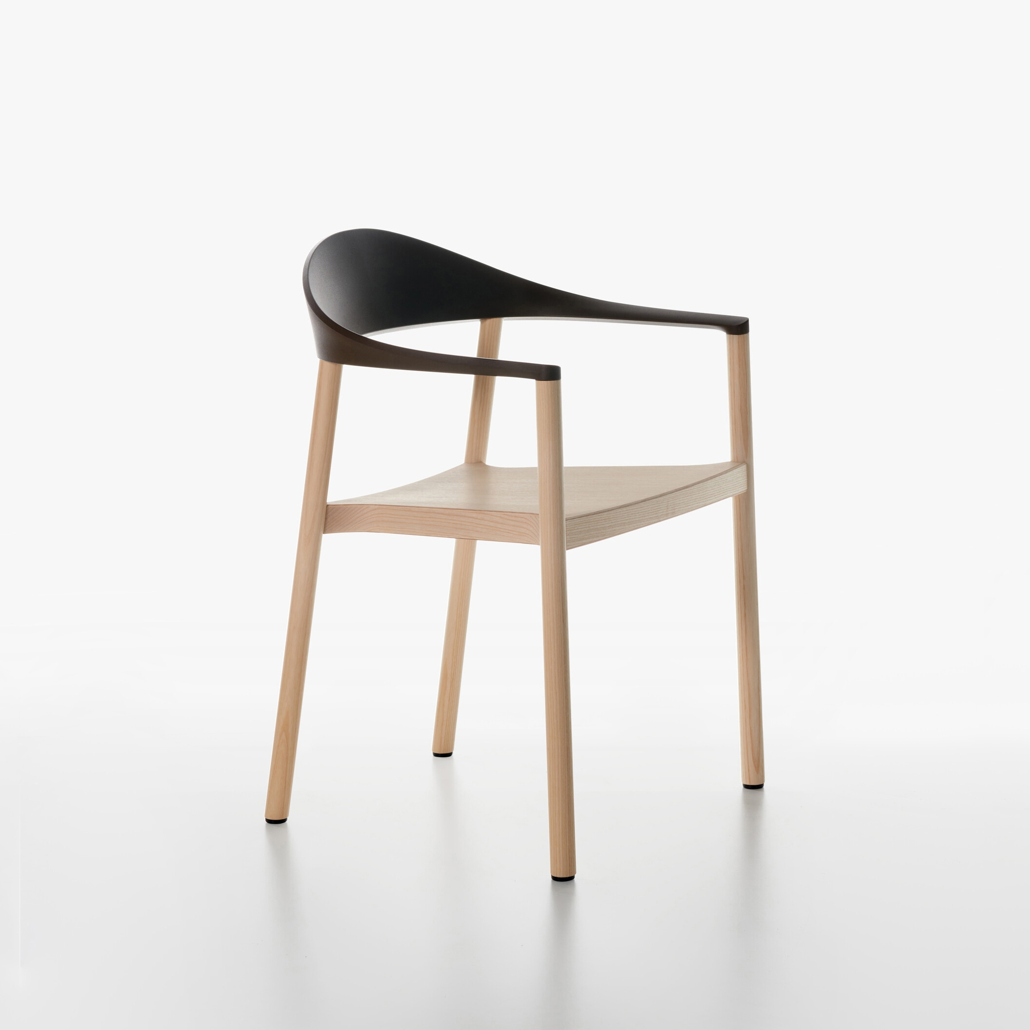 Afficher le produit Monza armchair du fabricant Plank