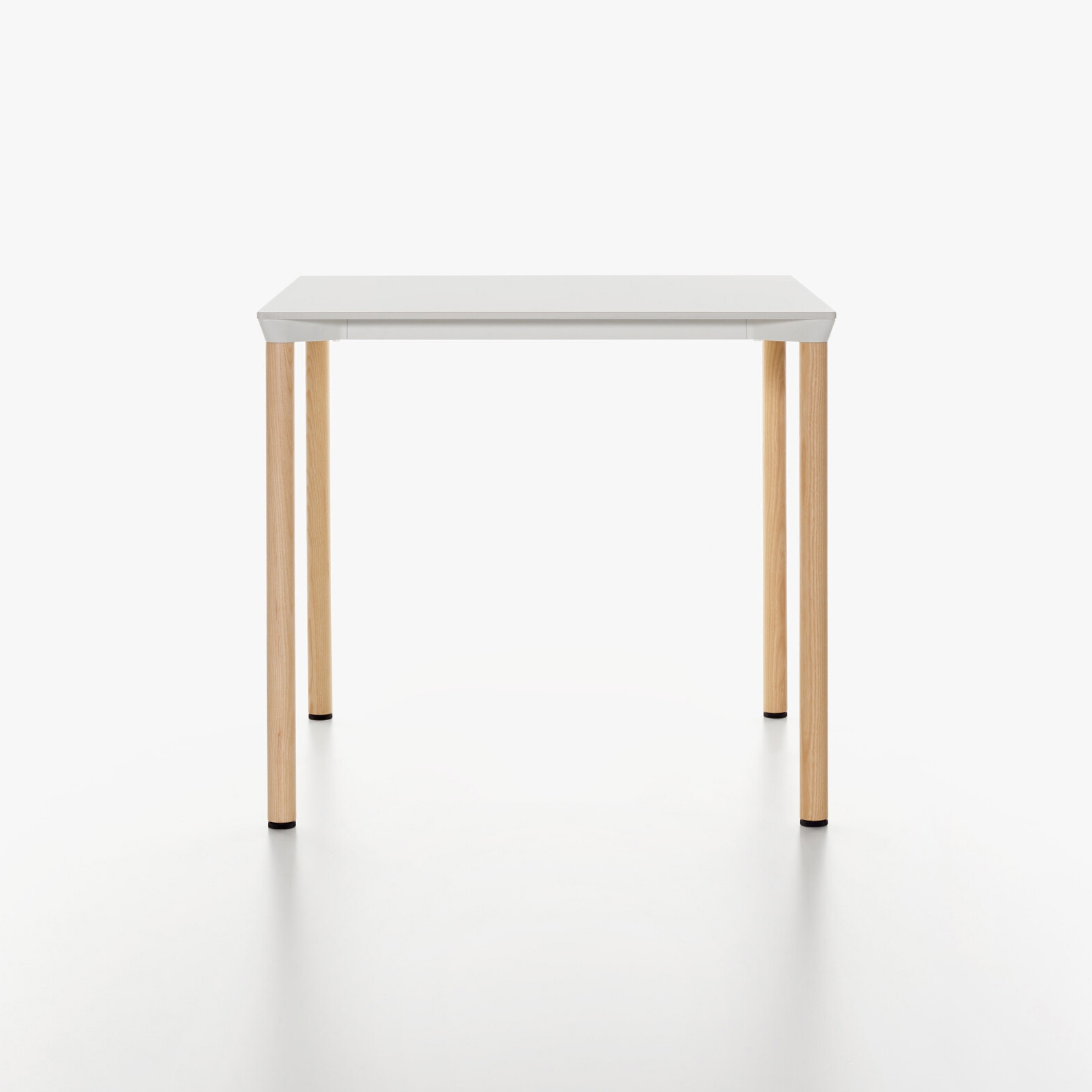 Mostrar el producto Monza table del fabricante Plank