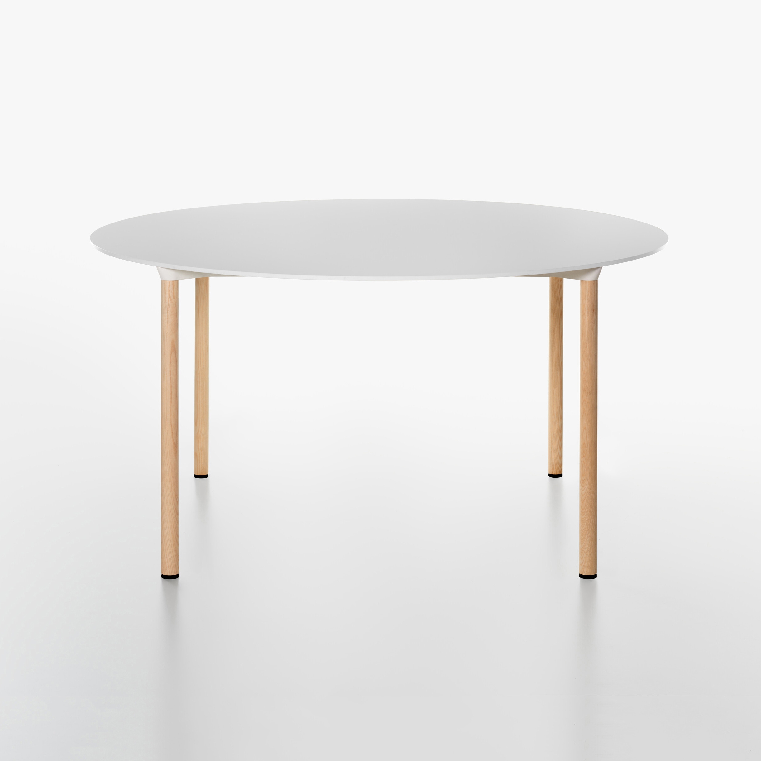 Display product Monza table from manufacturer Plank