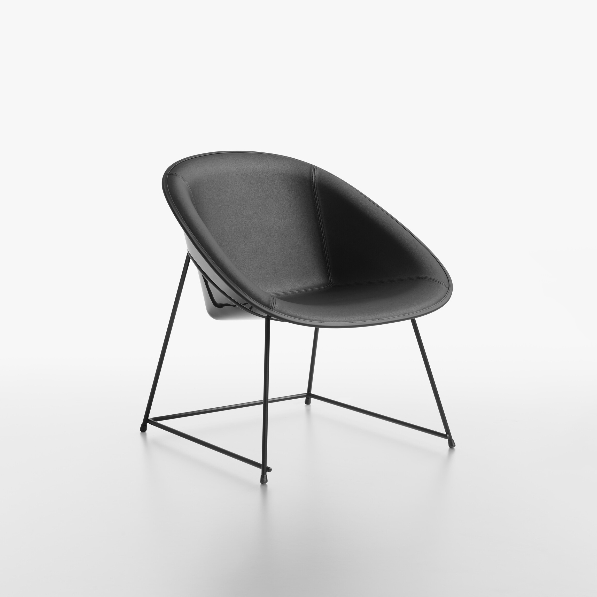 Cup lounge chair