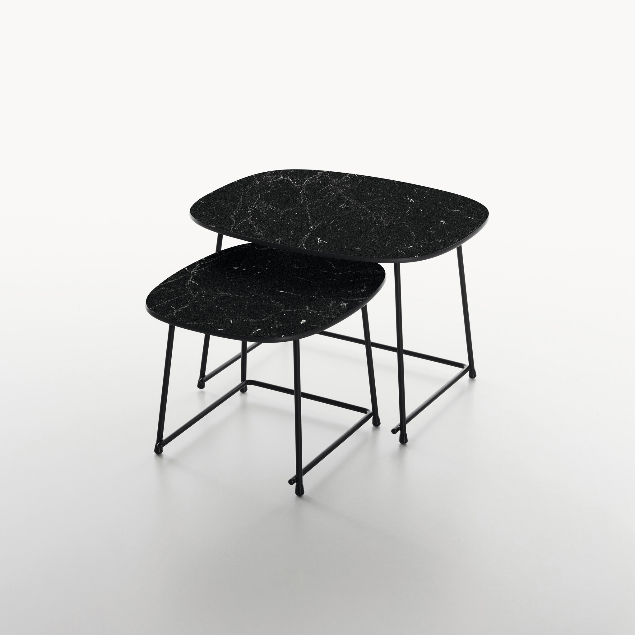 Cup lounge table