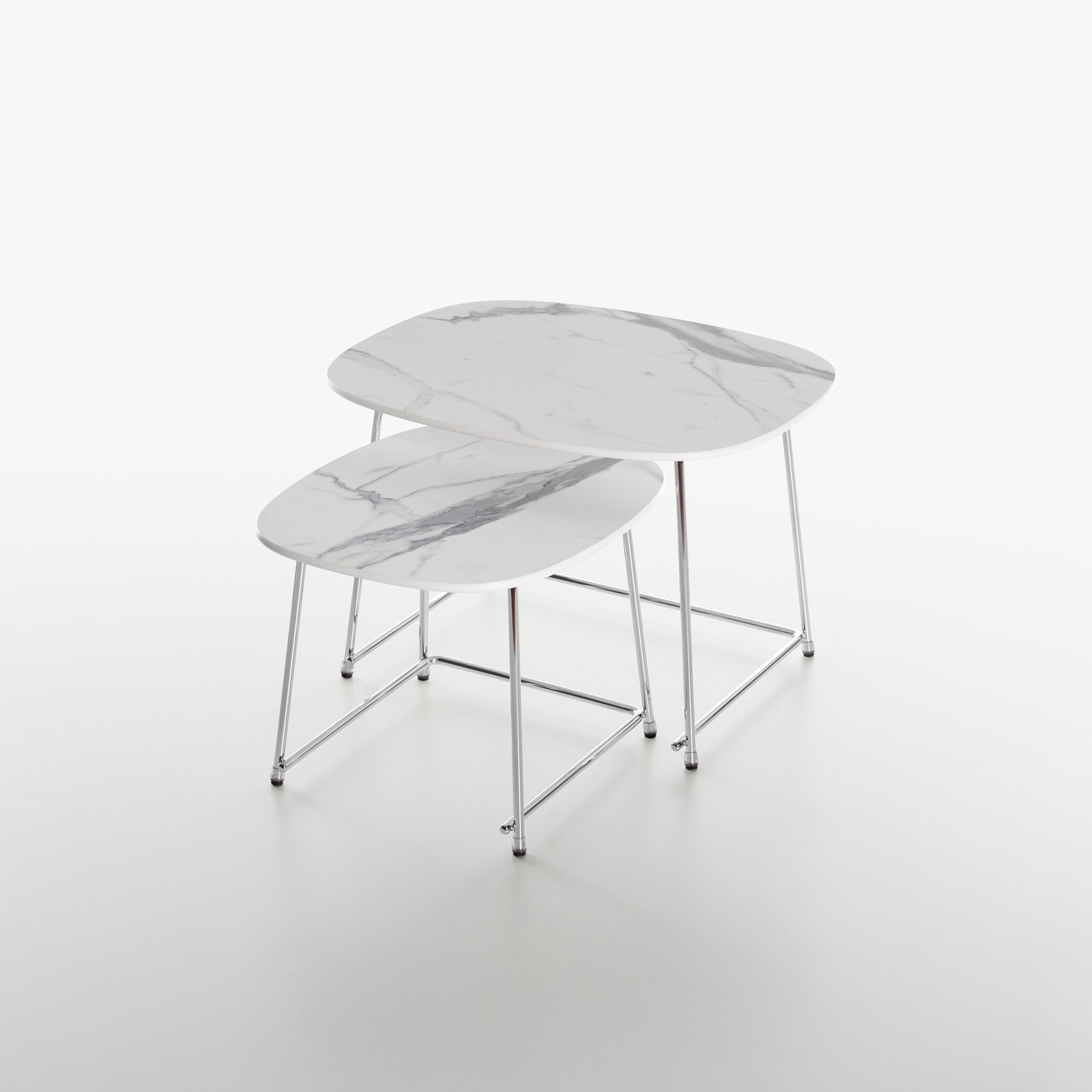 Cup lounge table