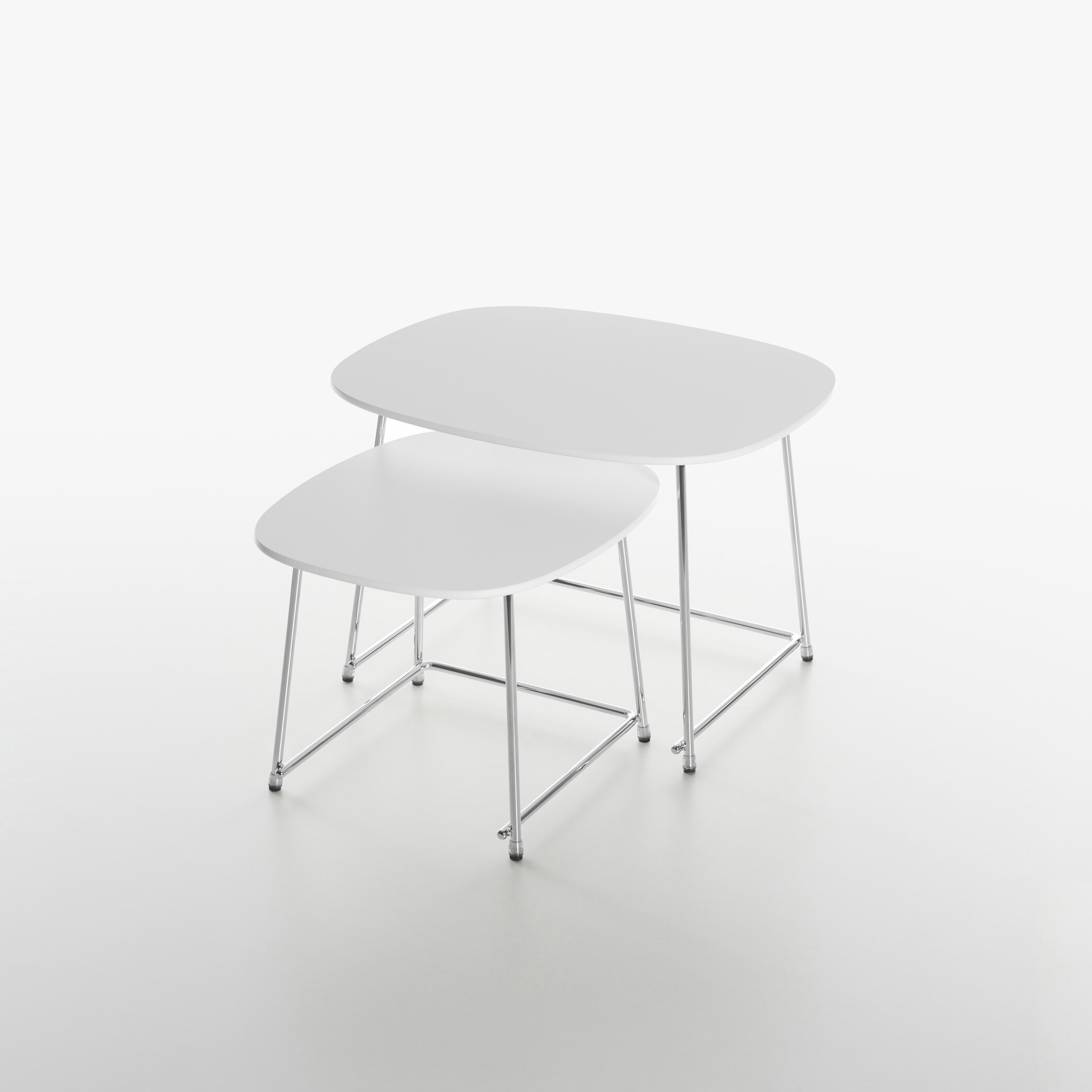 Cup lounge table