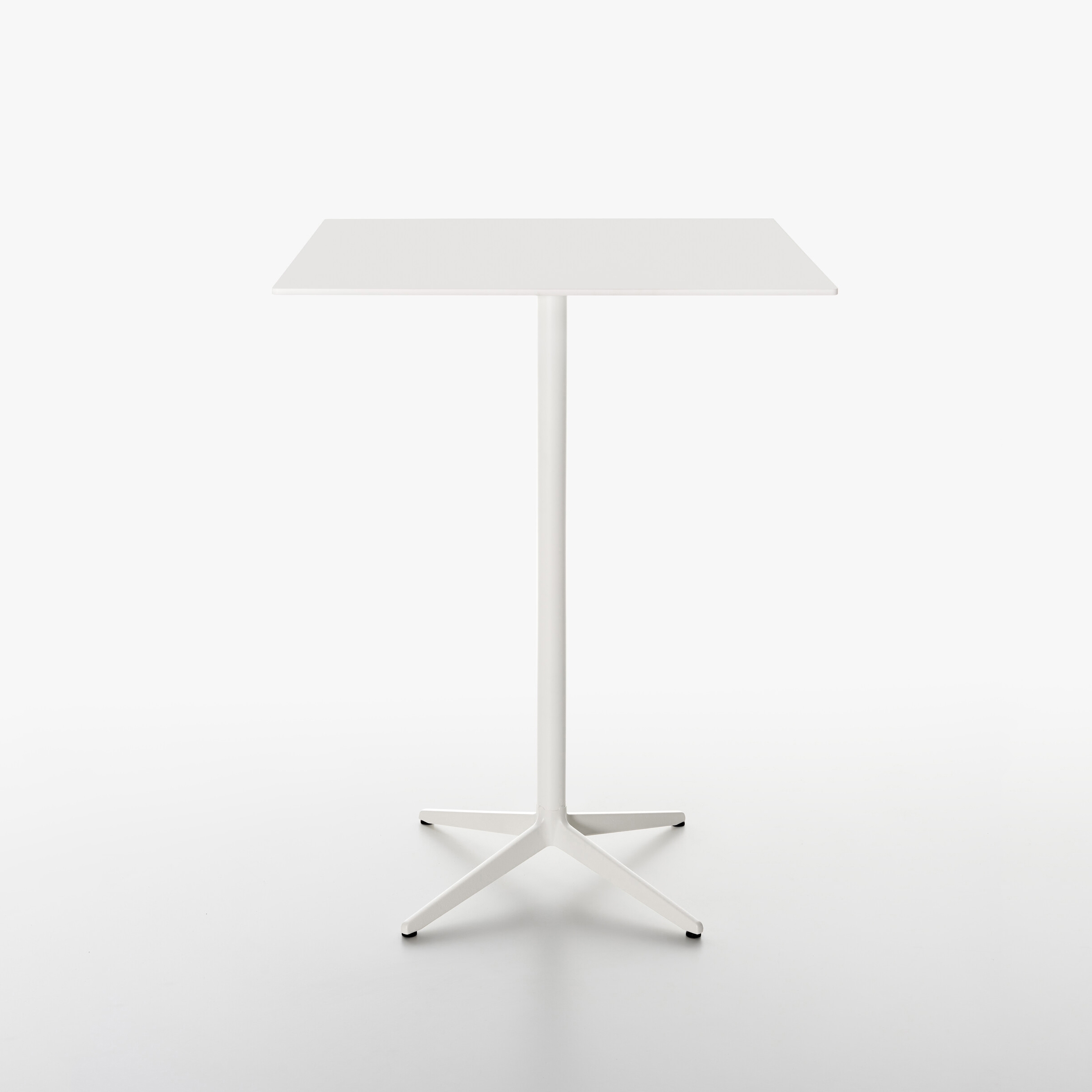 Display product Mister-X table from manufacturer Plank